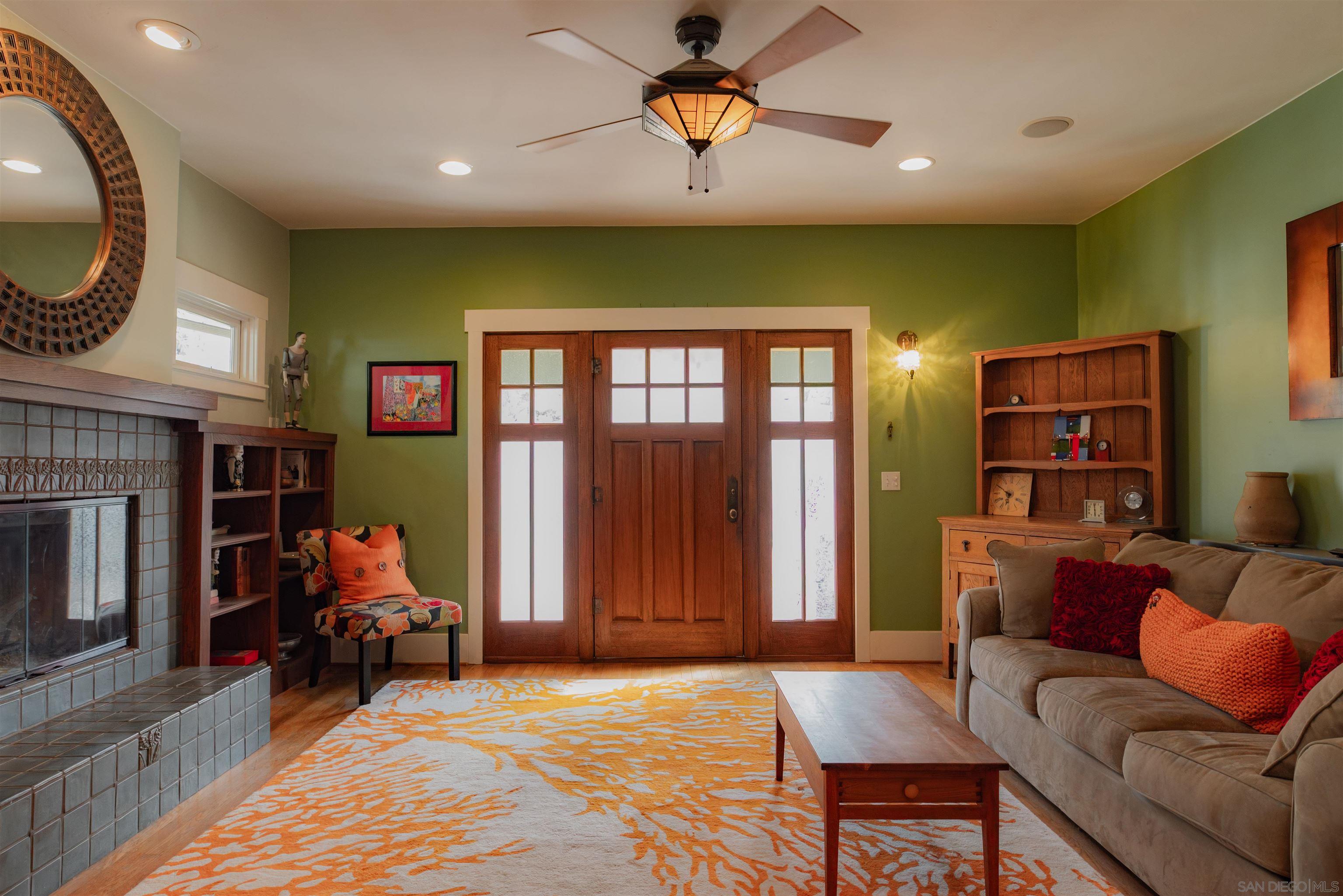 Detail Gallery Image 7 of 62 For 210 E 6th Ave, Escondido,  CA 92025 - 4 Beds | 4 Baths