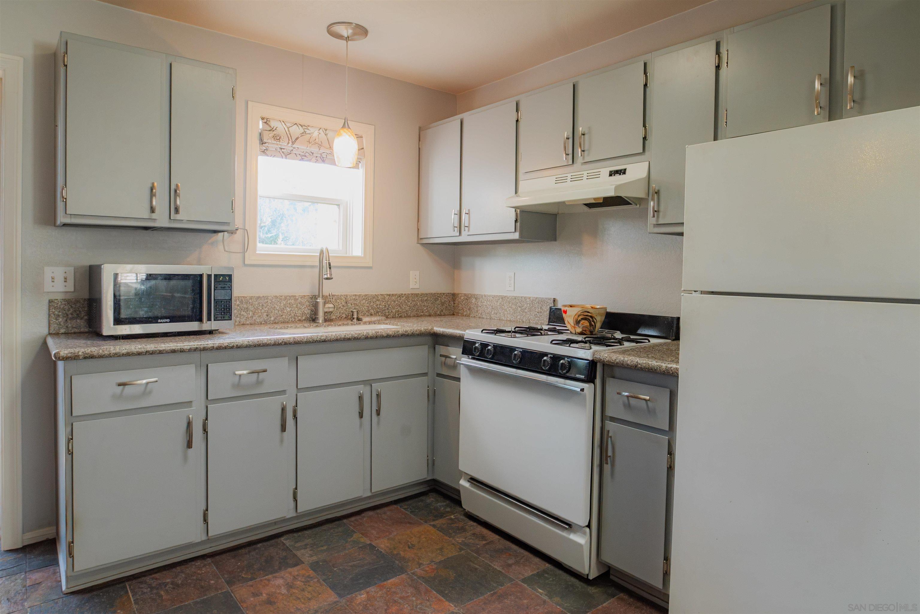 Detail Gallery Image 55 of 61 For 210 E 6th Ave, Escondido,  CA 92025 - 4 Beds | 4 Baths