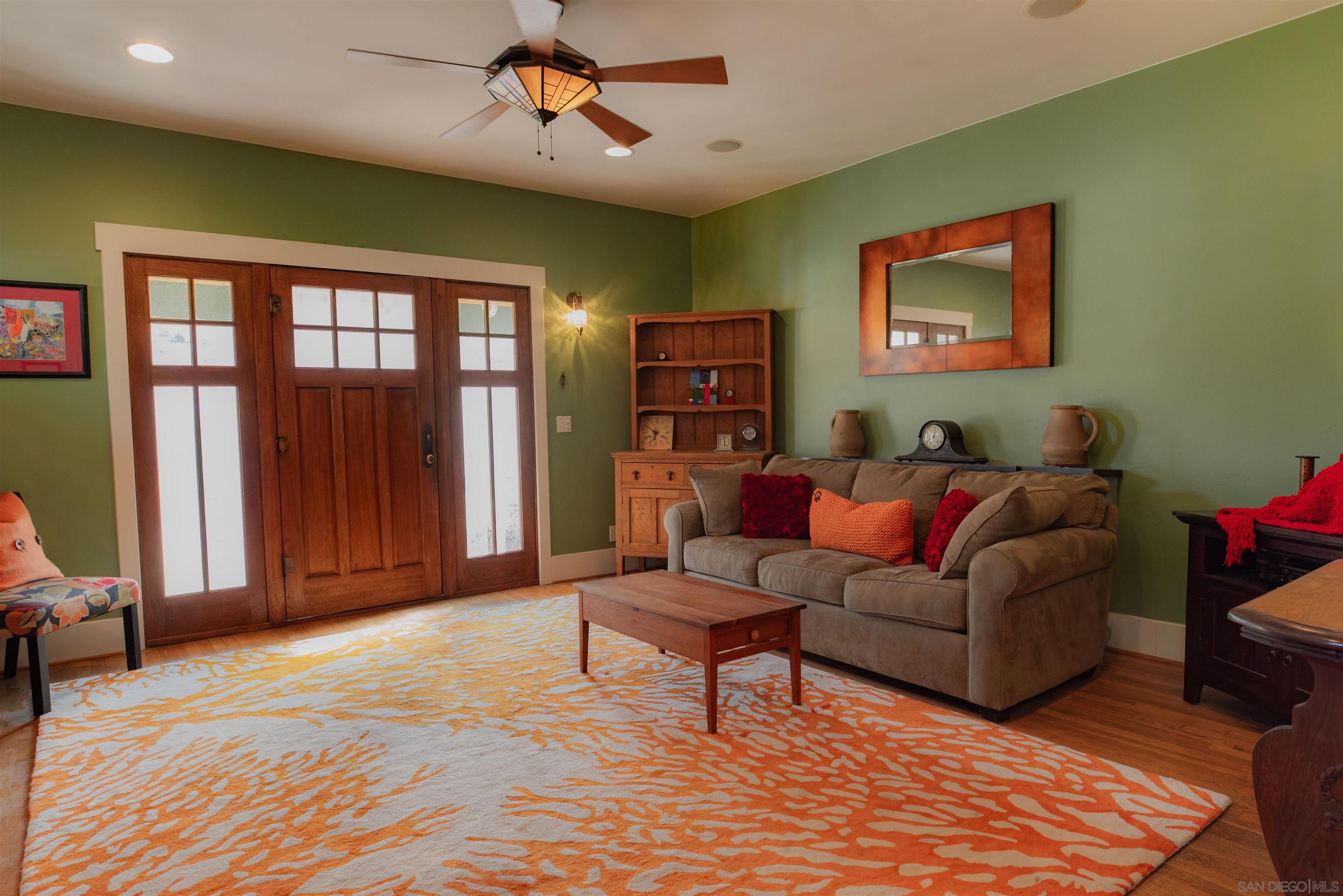 Detail Gallery Image 8 of 62 For 210 E 6th Ave, Escondido,  CA 92025 - 4 Beds | 4 Baths