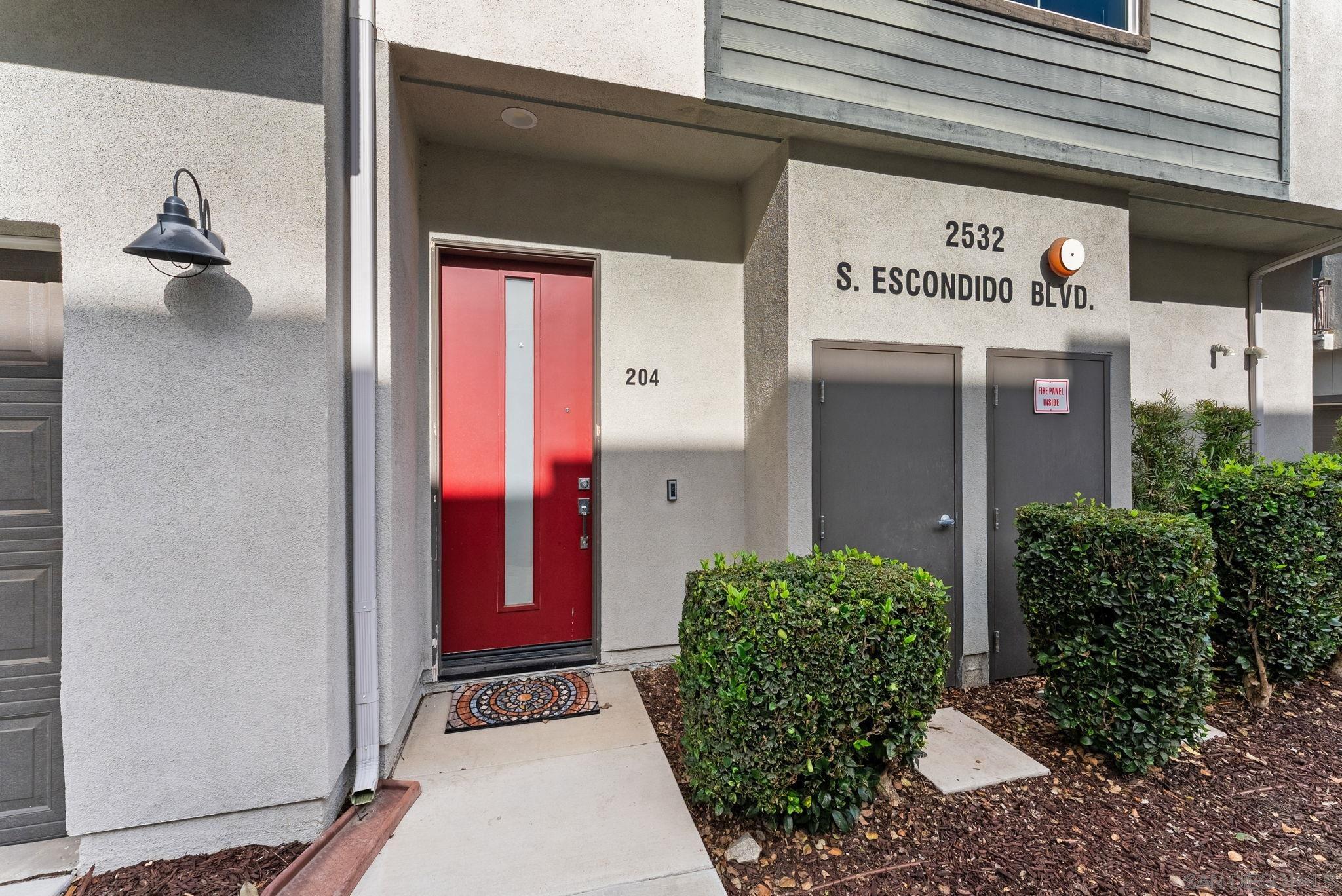 Detail Gallery Image 26 of 29 For 2532  S Escondido Blvd  #204,  Escondido,  CA 92025 - 2 Beds | 2/1 Baths