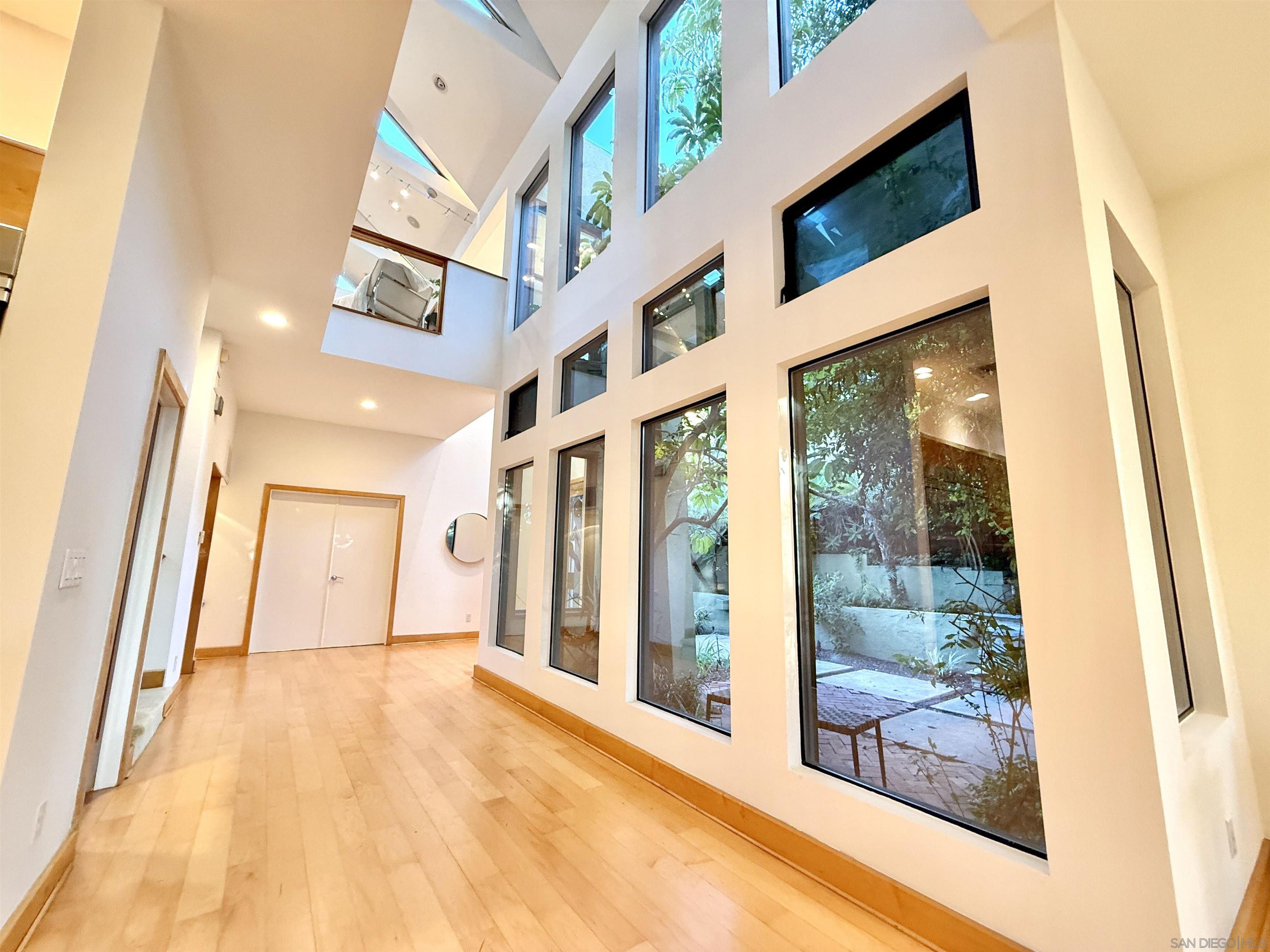 Detail Gallery Image 13 of 31 For 3566  Albatross St, San Diego,  CA 92103 - 3 Beds | 3/1 Baths