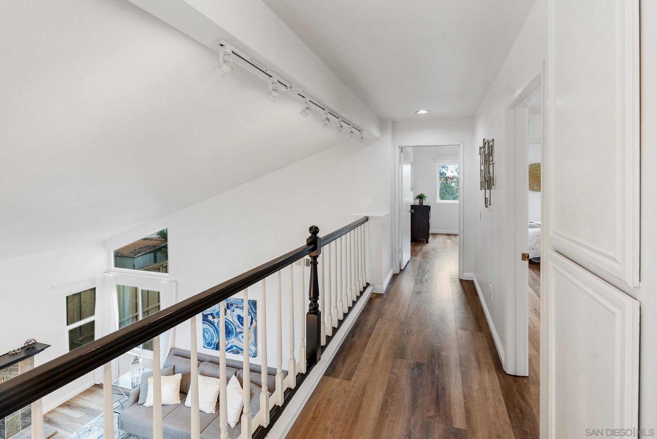 Detail Gallery Image 17 of 40 For 10734  Chinon Circle, San Diego,  CA 92126 - 4 Beds | 2/1 Baths