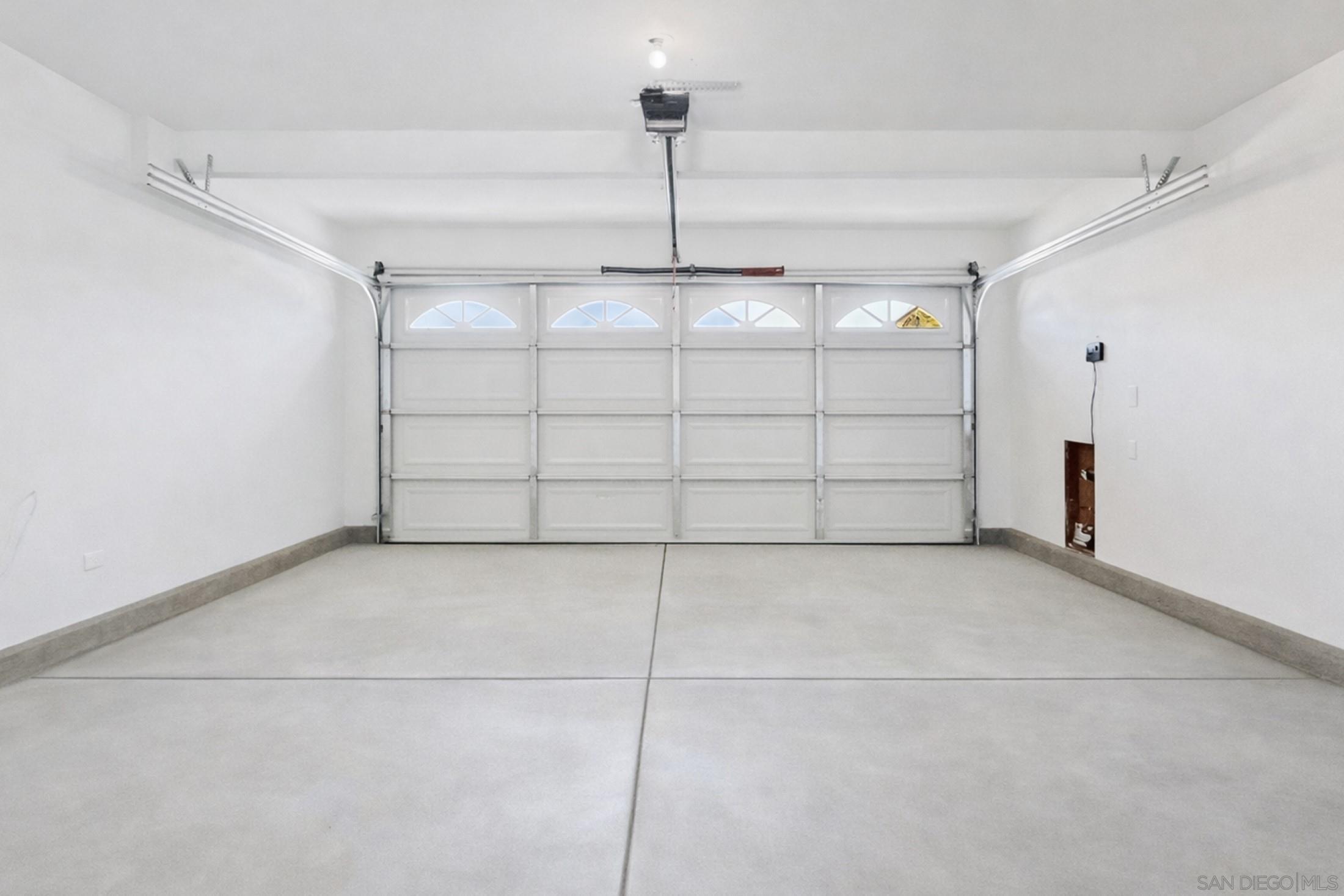 Detail Gallery Image 30 of 40 For 10734  Chinon Circle, San Diego,  CA 92126 - 4 Beds | 2/1 Baths