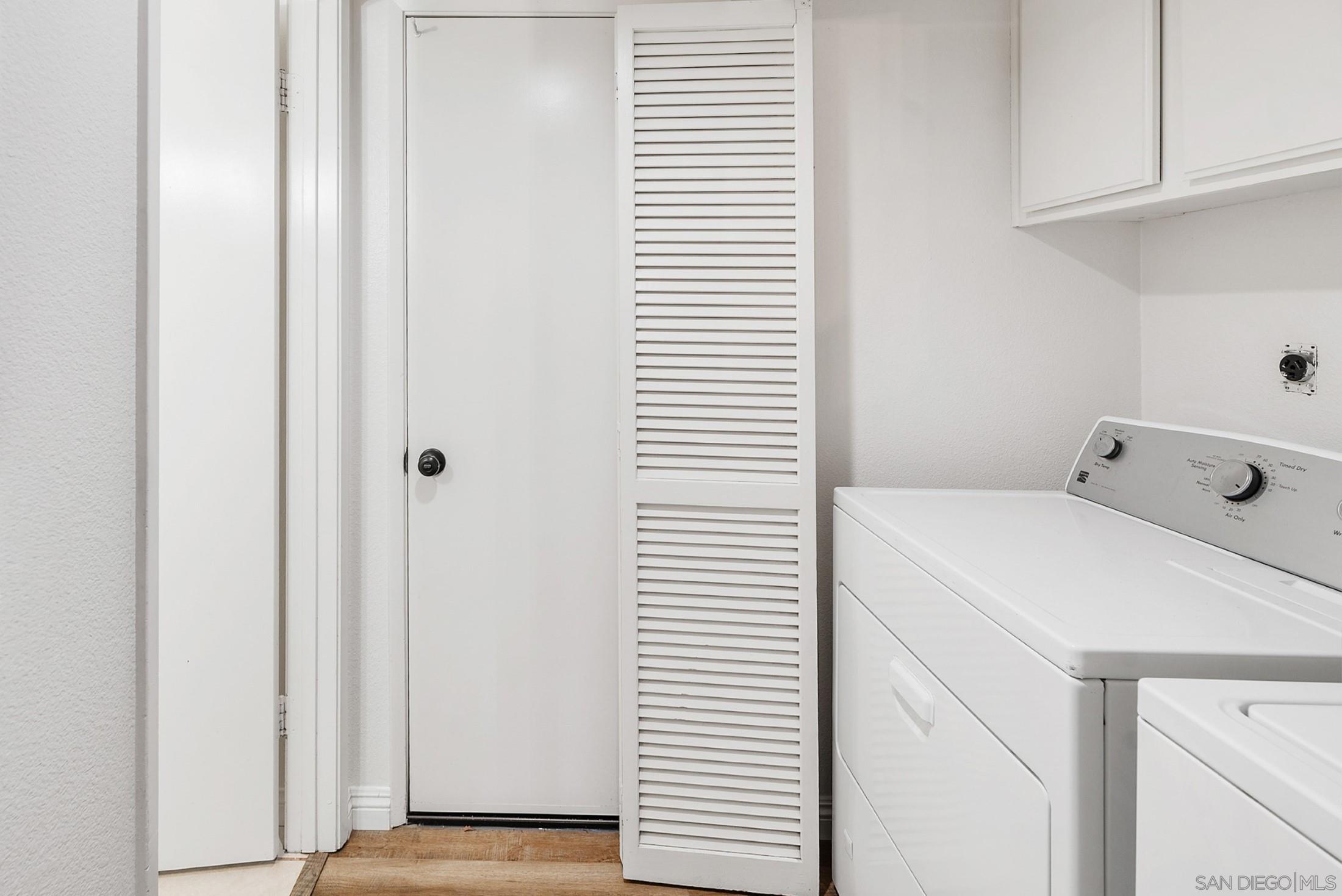 Detail Gallery Image 10 of 40 For 10734  Chinon Circle, San Diego,  CA 92126 - 4 Beds | 2/1 Baths