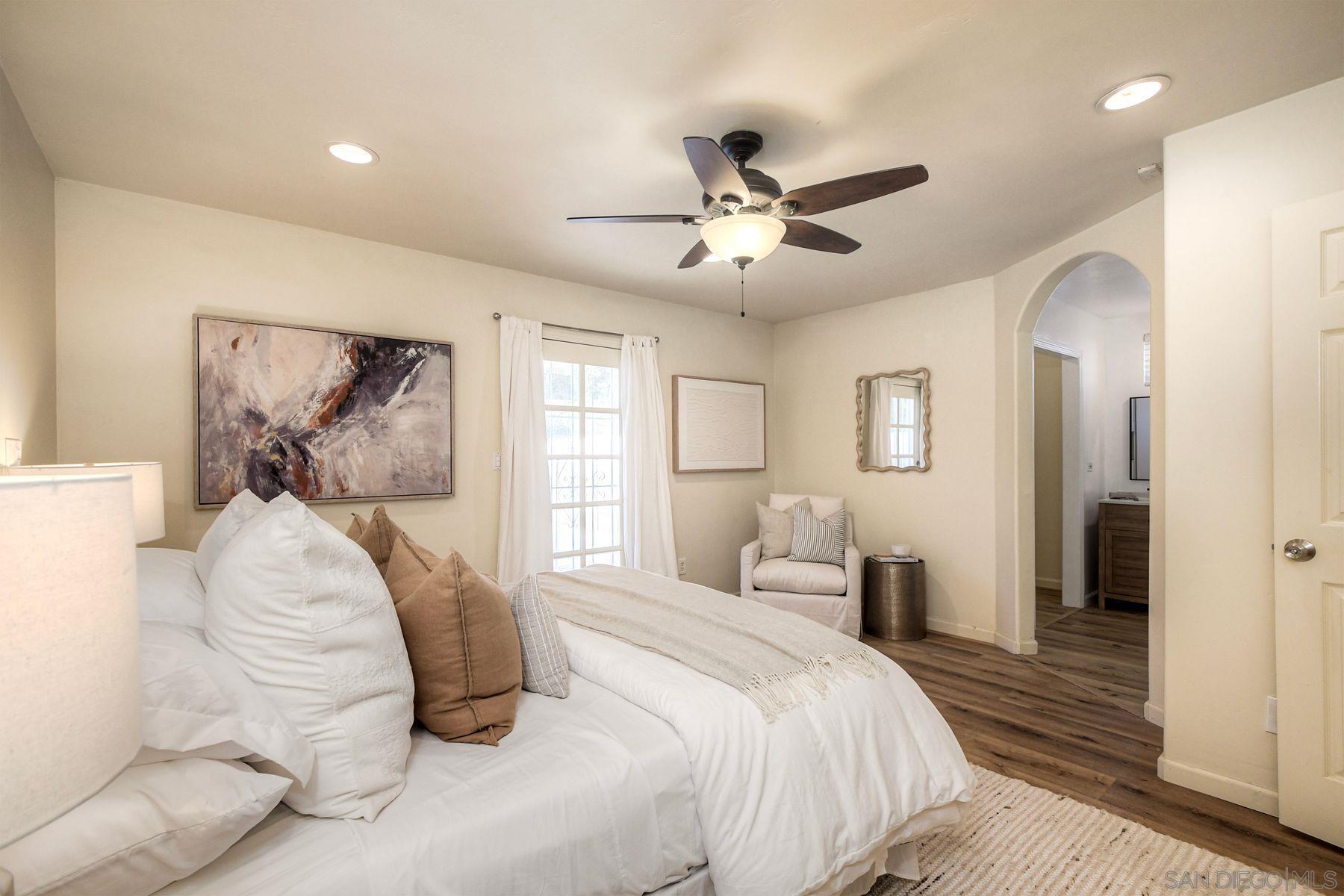 Detail Gallery Image 13 of 26 For 2372  Worden St, San Diego,  CA 92107 - 4 Beds | 2 Baths