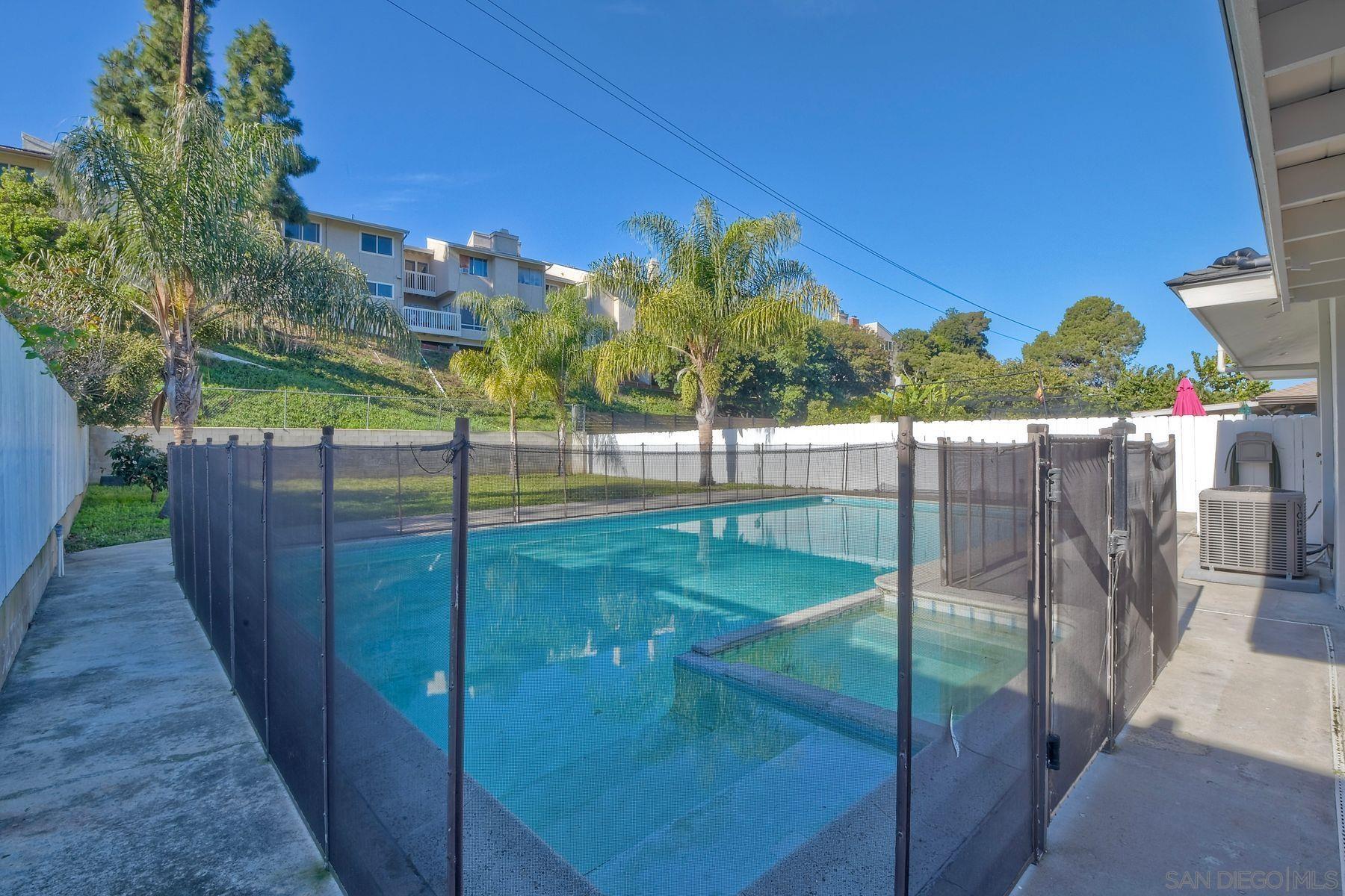 Detail Gallery Image 23 of 26 For 2372  Worden St, San Diego,  CA 92107 - 4 Beds | 2 Baths