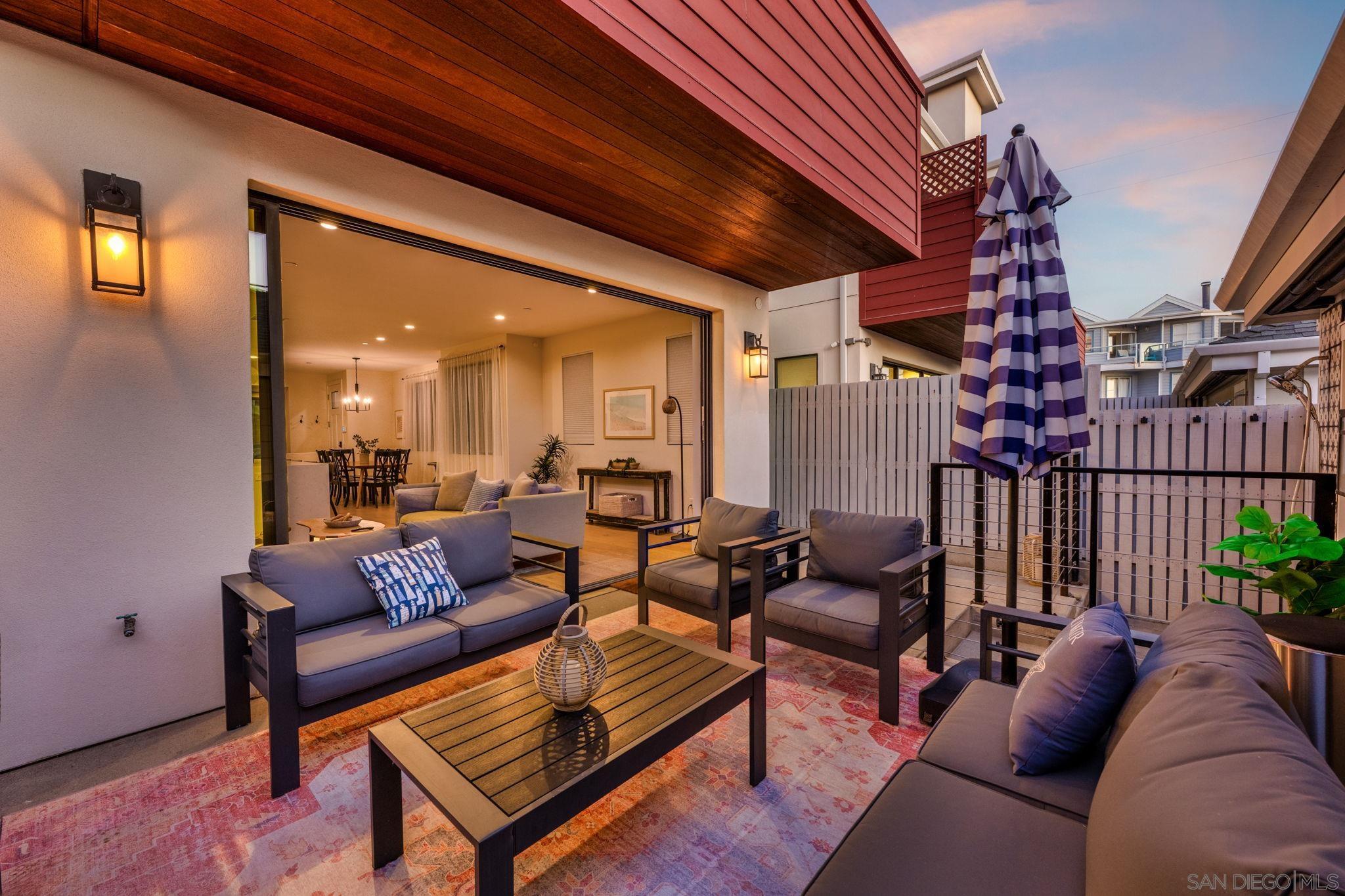 Detail Gallery Image 8 of 75 For 523 S Myers St, Oceanside,  CA 92054 - 4 Beds | 3/1 Baths