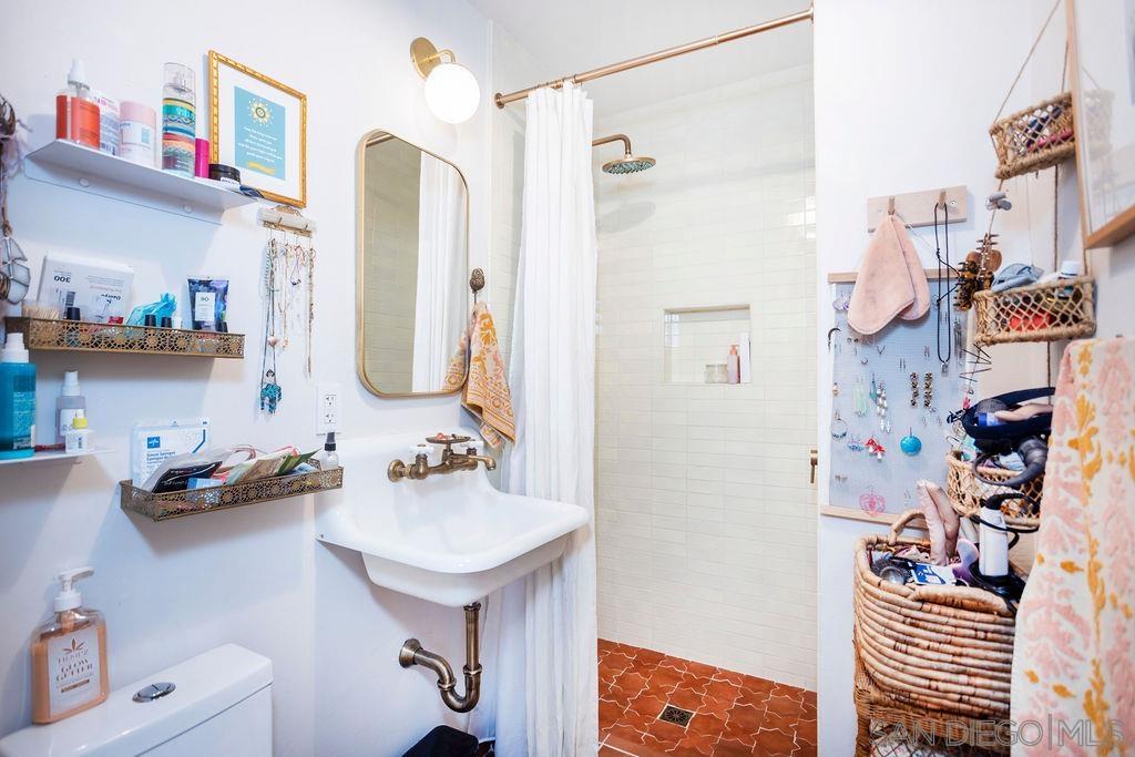 Detail Gallery Image 17 of 53 For 255  Hillside Place, El Cajon,  CA 92021 - 4 Beds | 3/1 Baths