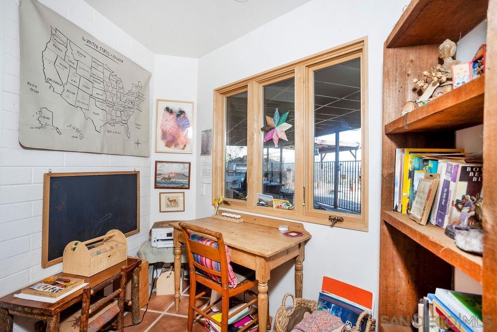 Detail Gallery Image 22 of 53 For 255  Hillside Place, El Cajon,  CA 92021 - 4 Beds | 3/1 Baths