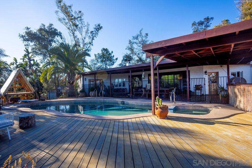 Detail Gallery Image 27 of 53 For 255  Hillside Place, El Cajon,  CA 92021 - 4 Beds | 3/1 Baths