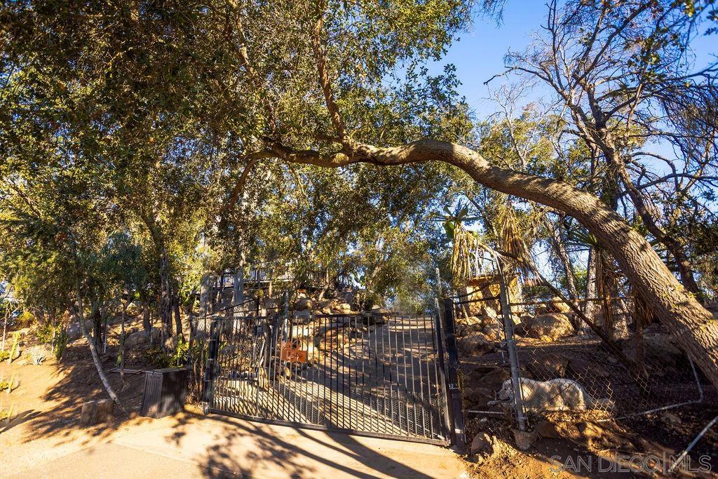 Detail Gallery Image 31 of 53 For 255  Hillside Place, El Cajon,  CA 92021 - 4 Beds | 3/1 Baths