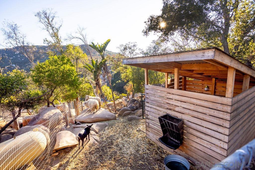 Detail Gallery Image 39 of 53 For 255  Hillside Place, El Cajon,  CA 92021 - 4 Beds | 3/1 Baths