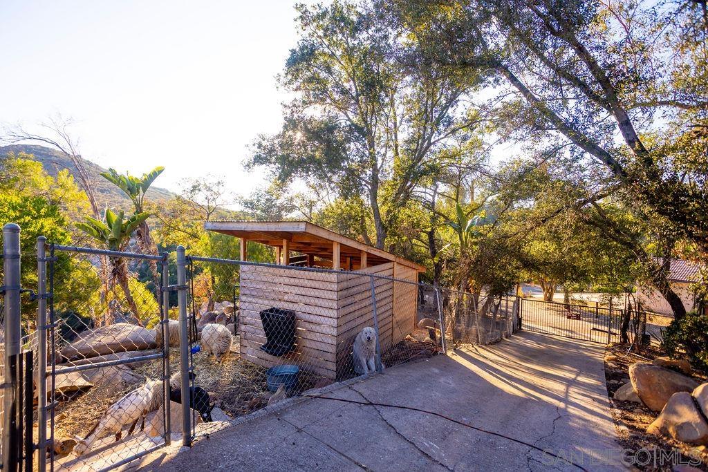 Detail Gallery Image 47 of 53 For 255  Hillside Place, El Cajon,  CA 92021 - 4 Beds | 3/1 Baths