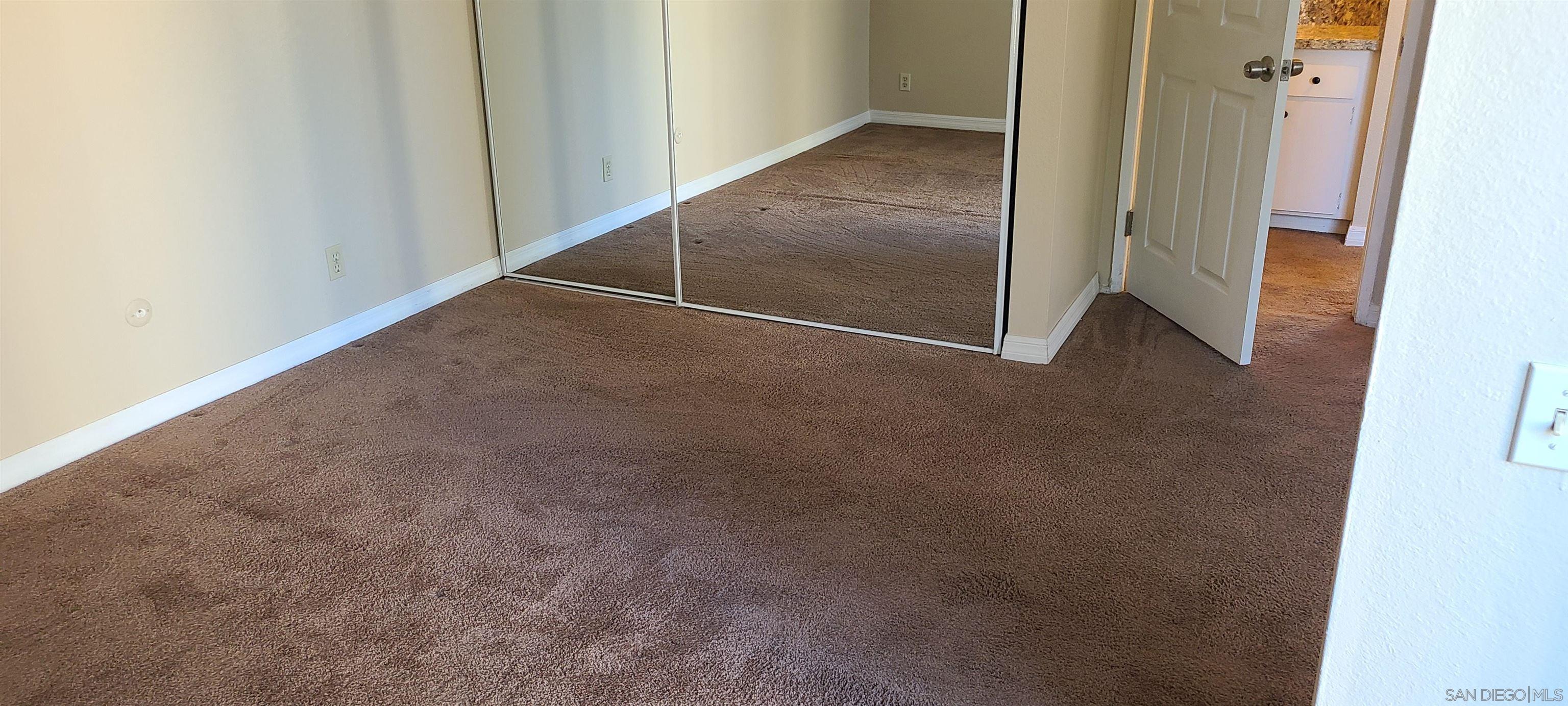 Detail Gallery Image 12 of 42 For 1395  Caminito Gabaldon  #C,  San Diego,  CA 92108 - 2 Beds | 1 Baths