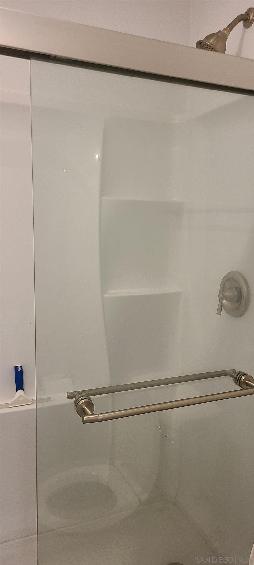 Detail Gallery Image 23 of 42 For 1395  Caminito Gabaldon  #C,  San Diego,  CA 92108 - 2 Beds | 1 Baths