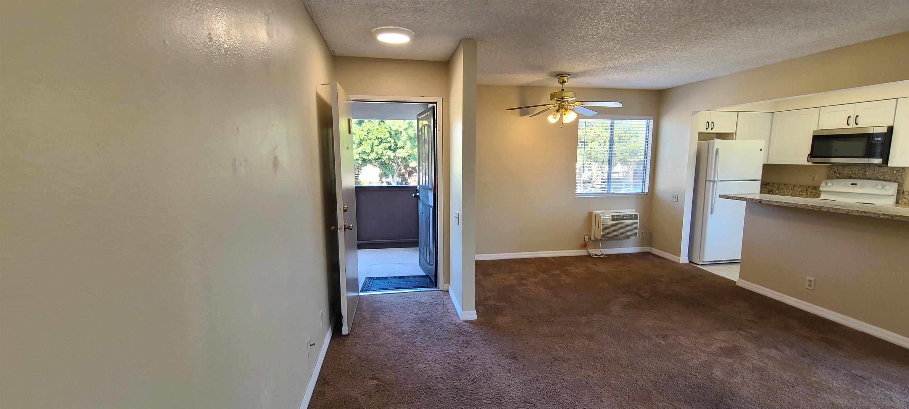 Detail Gallery Image 33 of 42 For 1395  Caminito Gabaldon  #C,  San Diego,  CA 92108 - 2 Beds | 1 Baths