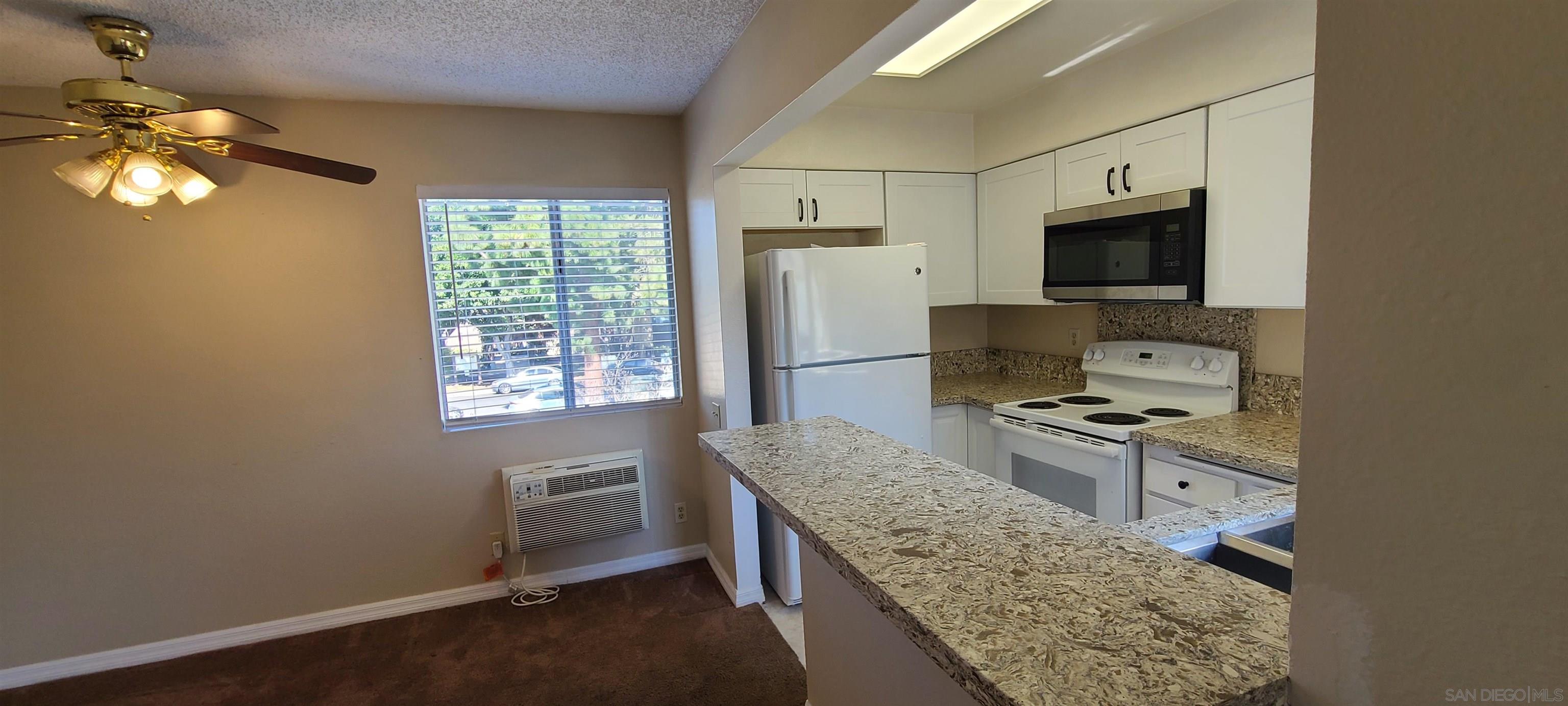 Detail Gallery Image 40 of 42 For 1395  Caminito Gabaldon  #C,  San Diego,  CA 92108 - 2 Beds | 1 Baths