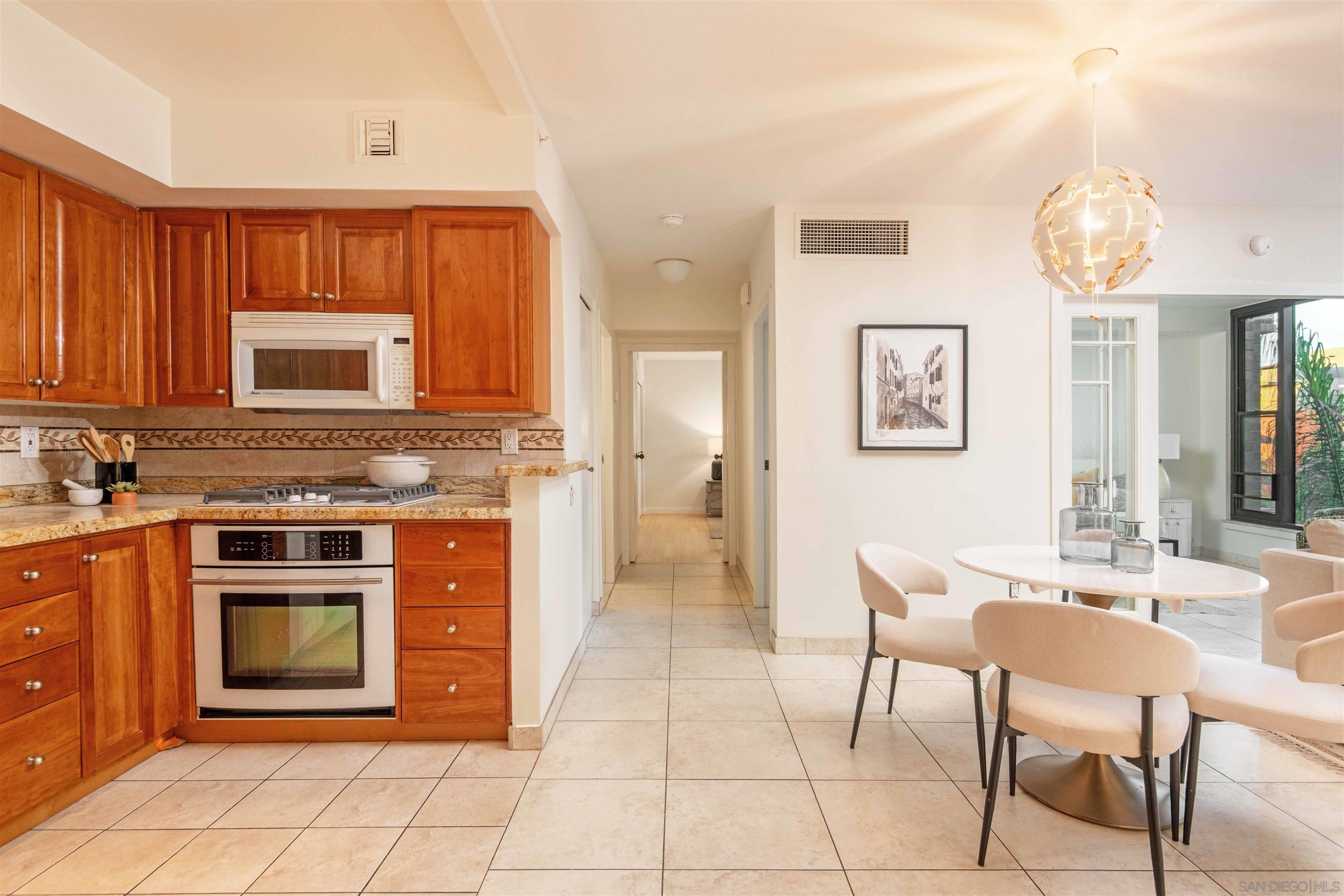 Detail Gallery Image 36 of 50 For 500 W Harbor Drive  #413,  San Diego,  CA 92101 - 2 Beds | 2 Baths