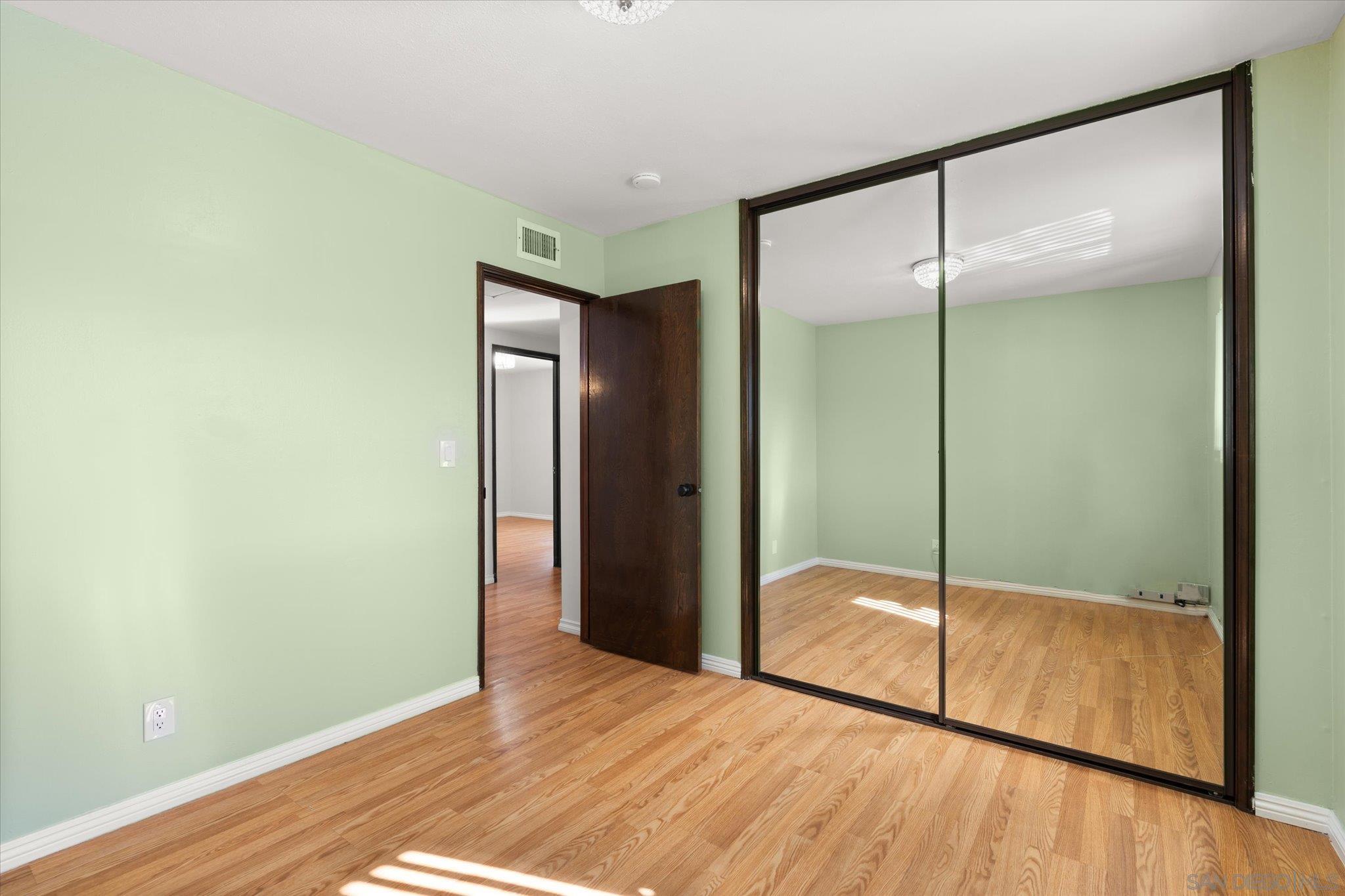 Detail Gallery Image 23 of 62 For 11518  205th St, Lakewood,  CA 90715 - 3 Beds | 2 Baths