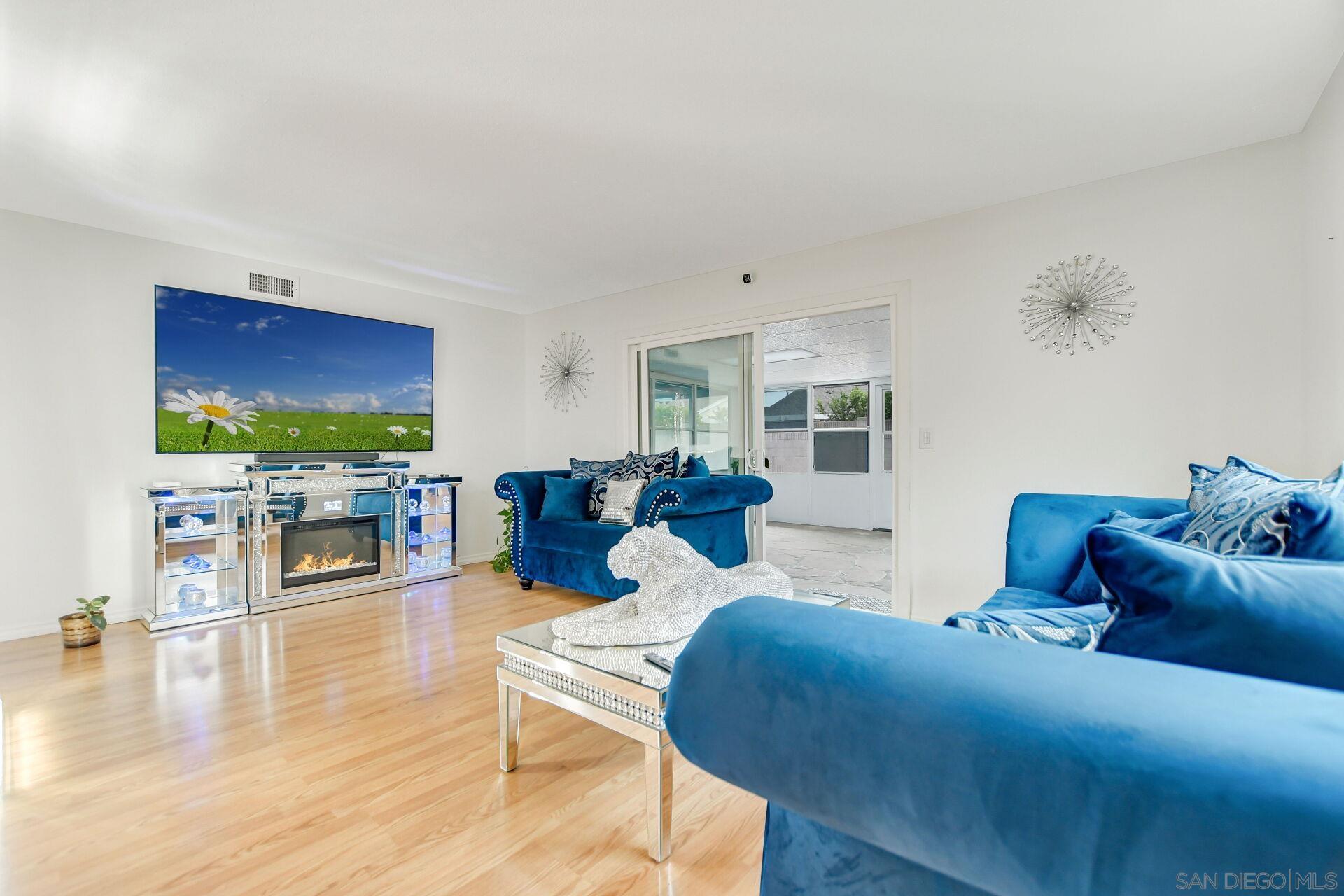 Detail Gallery Image 38 of 62 For 11518  205th St, Lakewood,  CA 90715 - 3 Beds | 2 Baths