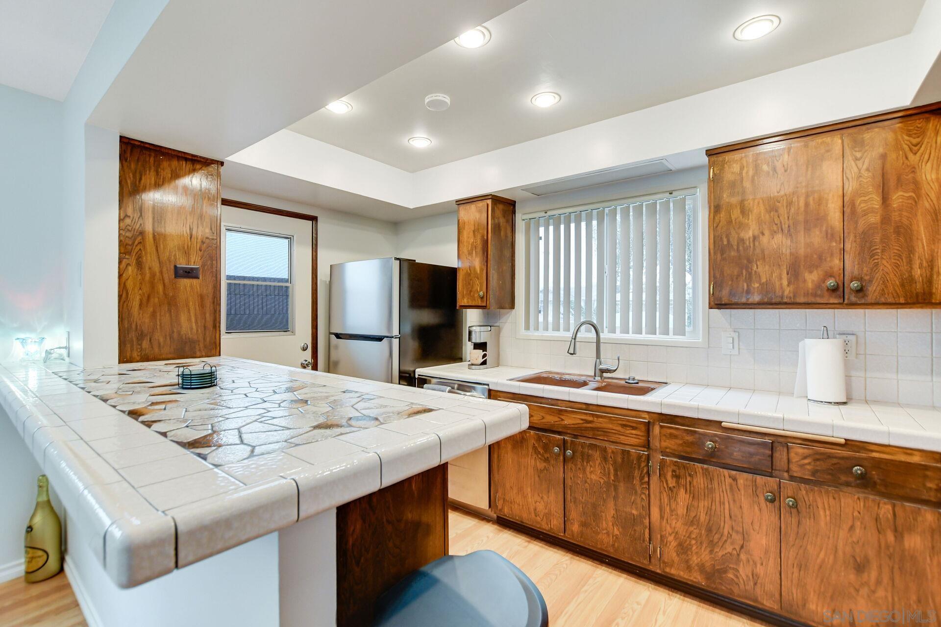 Detail Gallery Image 43 of 62 For 11518  205th St, Lakewood,  CA 90715 - 3 Beds | 2 Baths