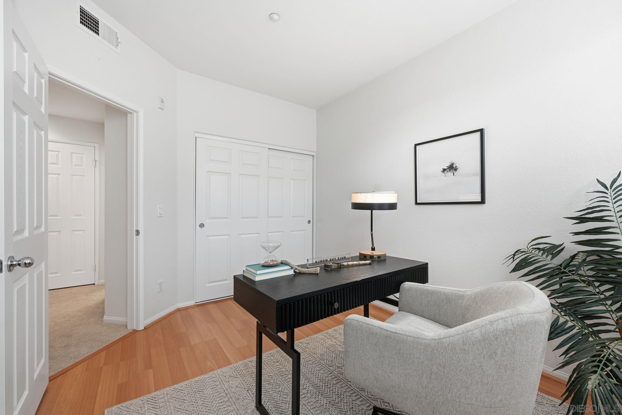 Detail Gallery Image 14 of 32 For 2847  Escala Cir, San Diego,  CA 92108 - 3 Beds | 3 Baths