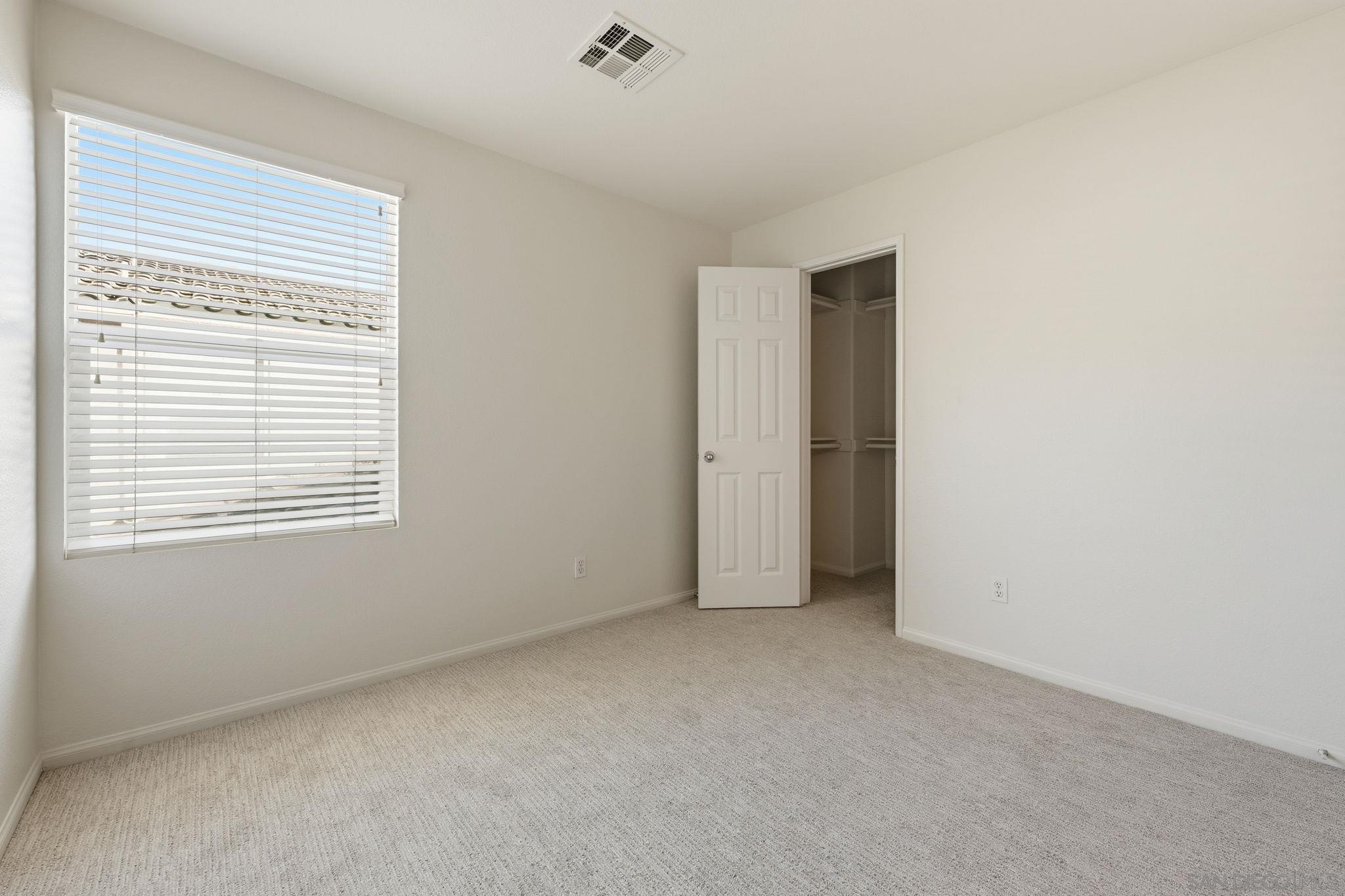 Detail Gallery Image 18 of 32 For 2847  Escala Cir, San Diego,  CA 92108 - 3 Beds | 3 Baths