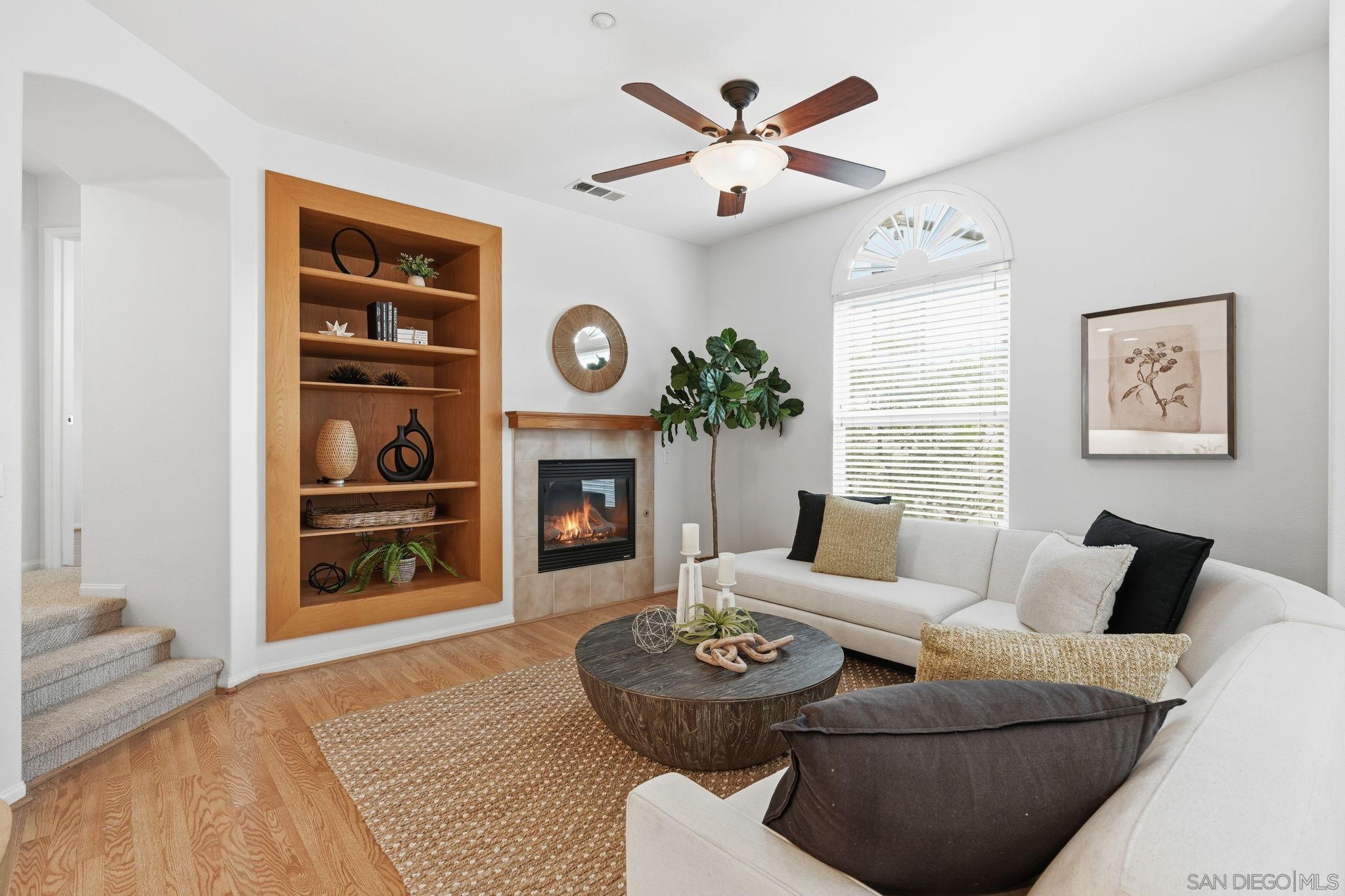 Detail Gallery Image 9 of 32 For 2847  Escala Cir, San Diego,  CA 92108 - 3 Beds | 3 Baths