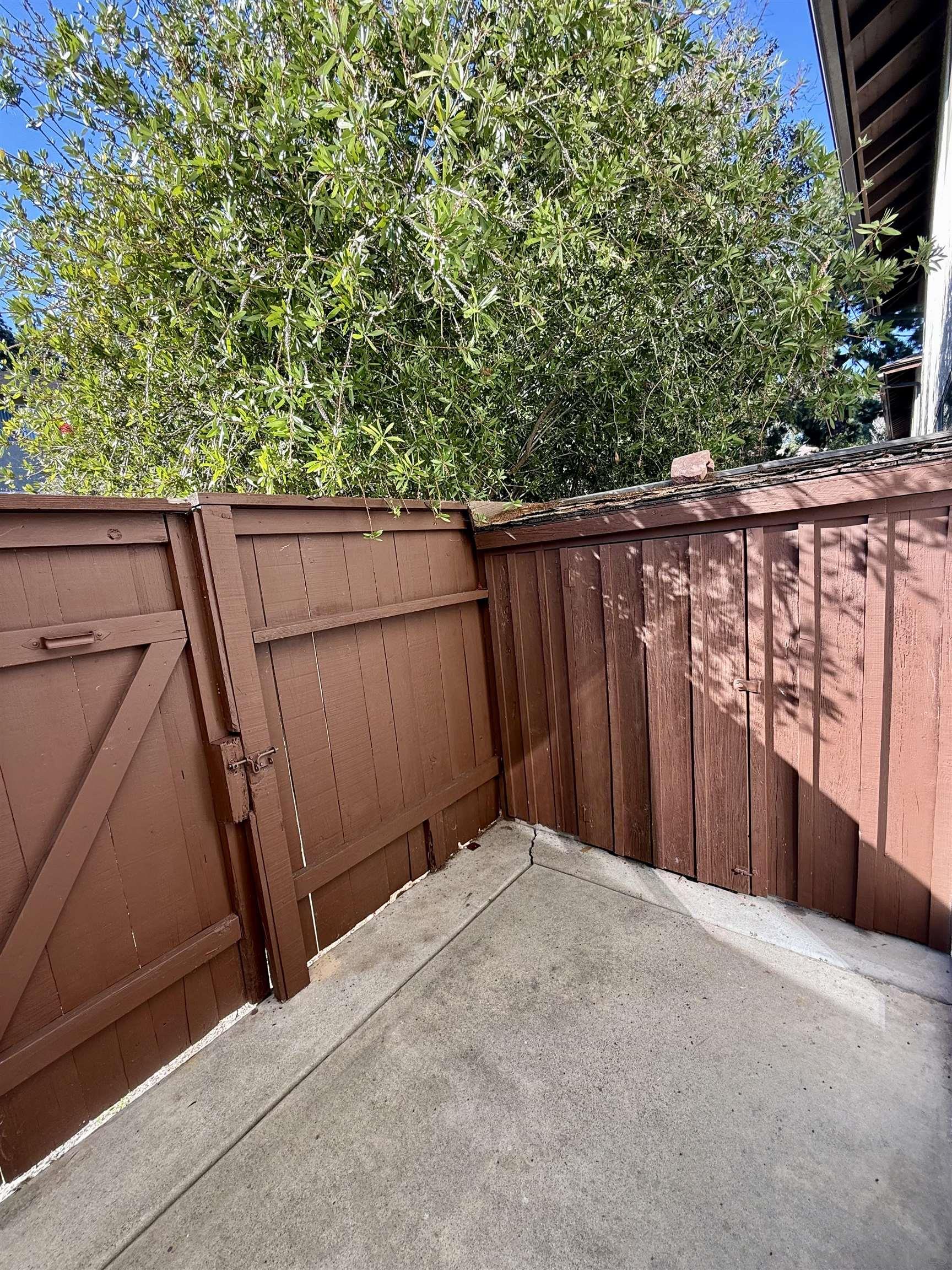 Detail Gallery Image 6 of 11 For 2139  via Esmarca, Oceanside,  CA 92054 - 2 Beds | 1/1 Baths