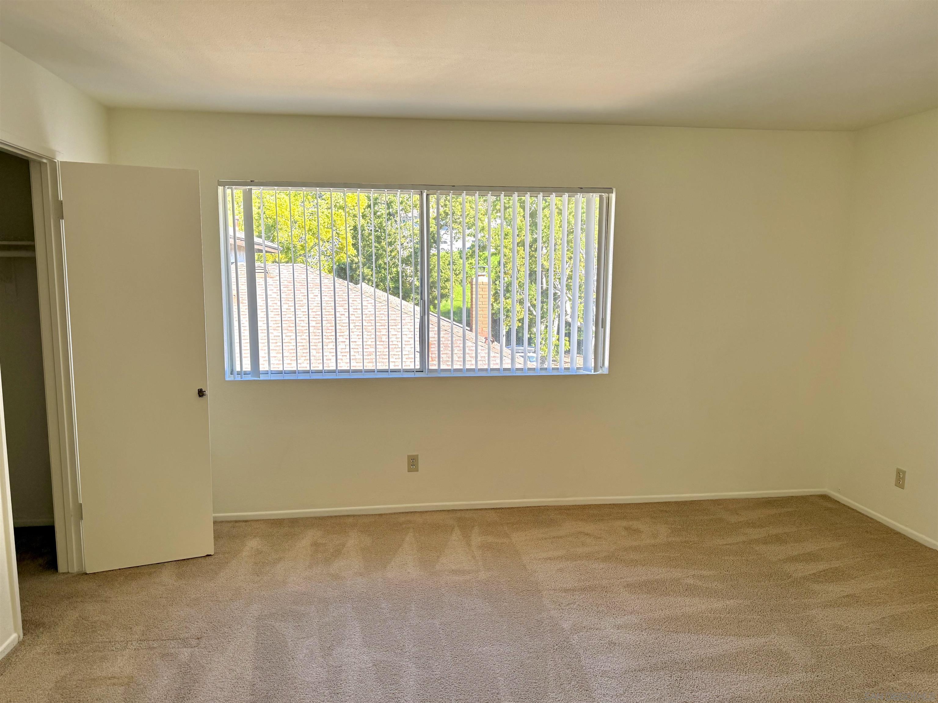 Detail Gallery Image 8 of 11 For 2139  via Esmarca, Oceanside,  CA 92054 - 2 Beds | 1/1 Baths