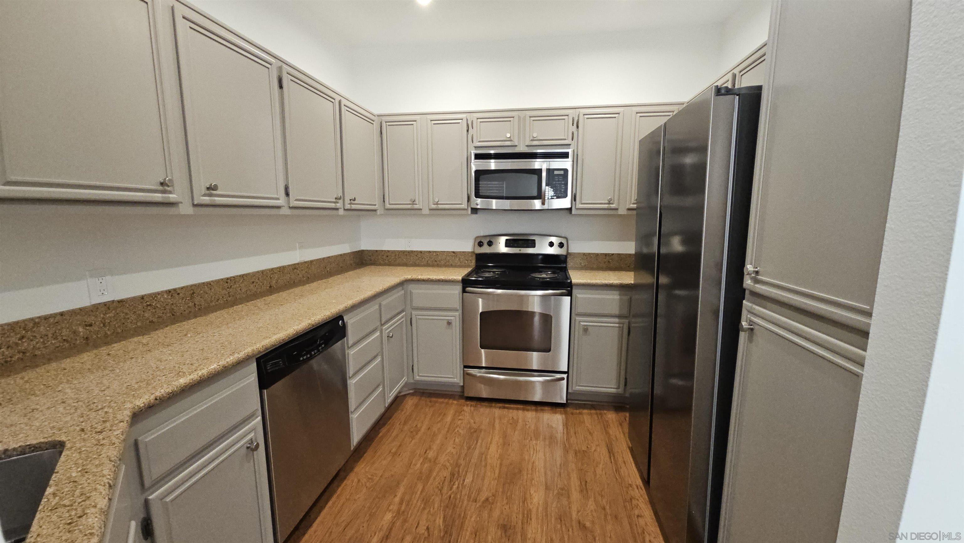 Detail Gallery Image 17 of 53 For 18523  Caminito Pasadero  355, San Diego,  CA 92128 - 2 Beds | 2 Baths