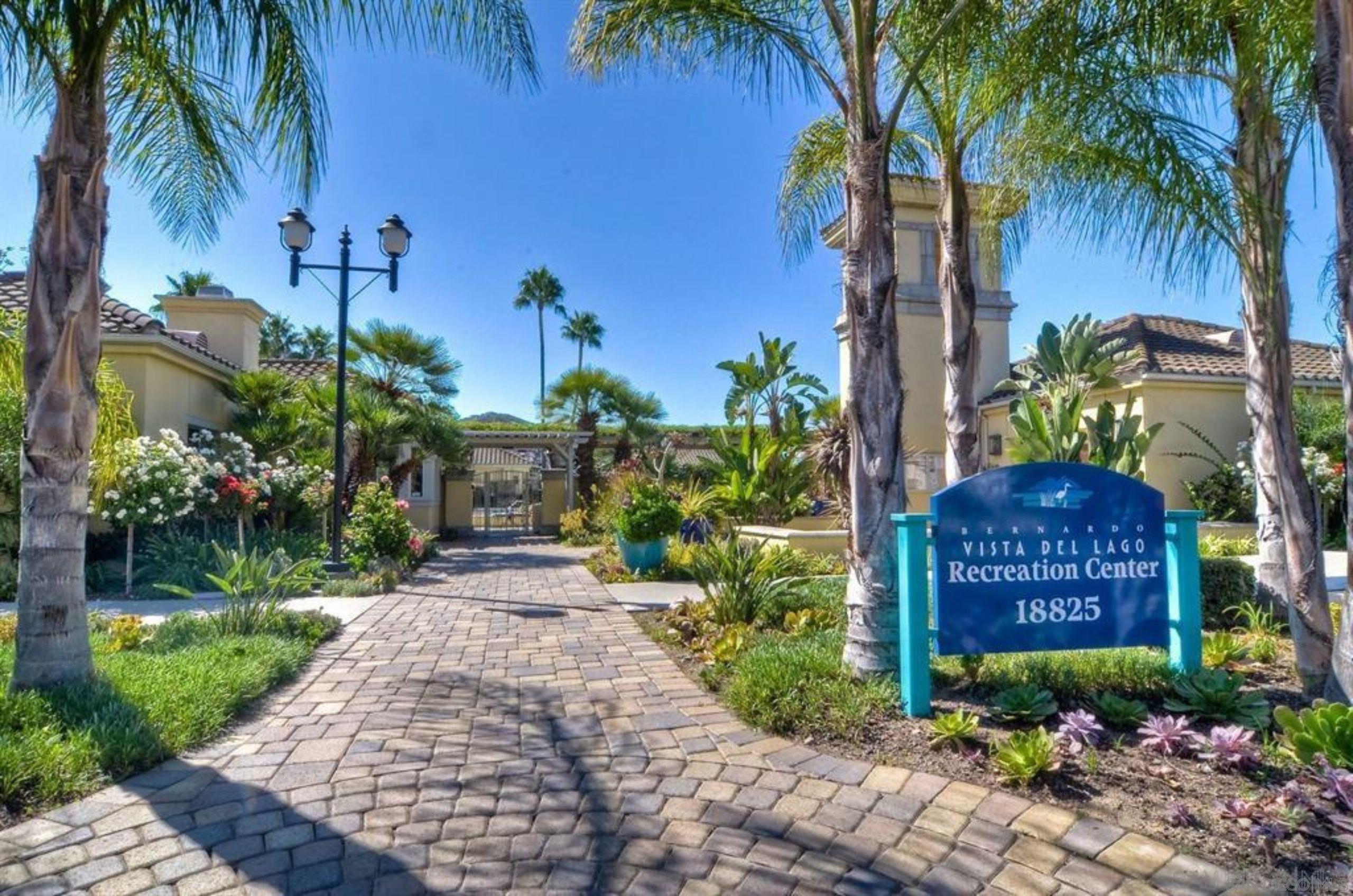 Detail Gallery Image 37 of 53 For 18523  Caminito Pasadero  355, San Diego,  CA 92128 - 2 Beds | 2 Baths