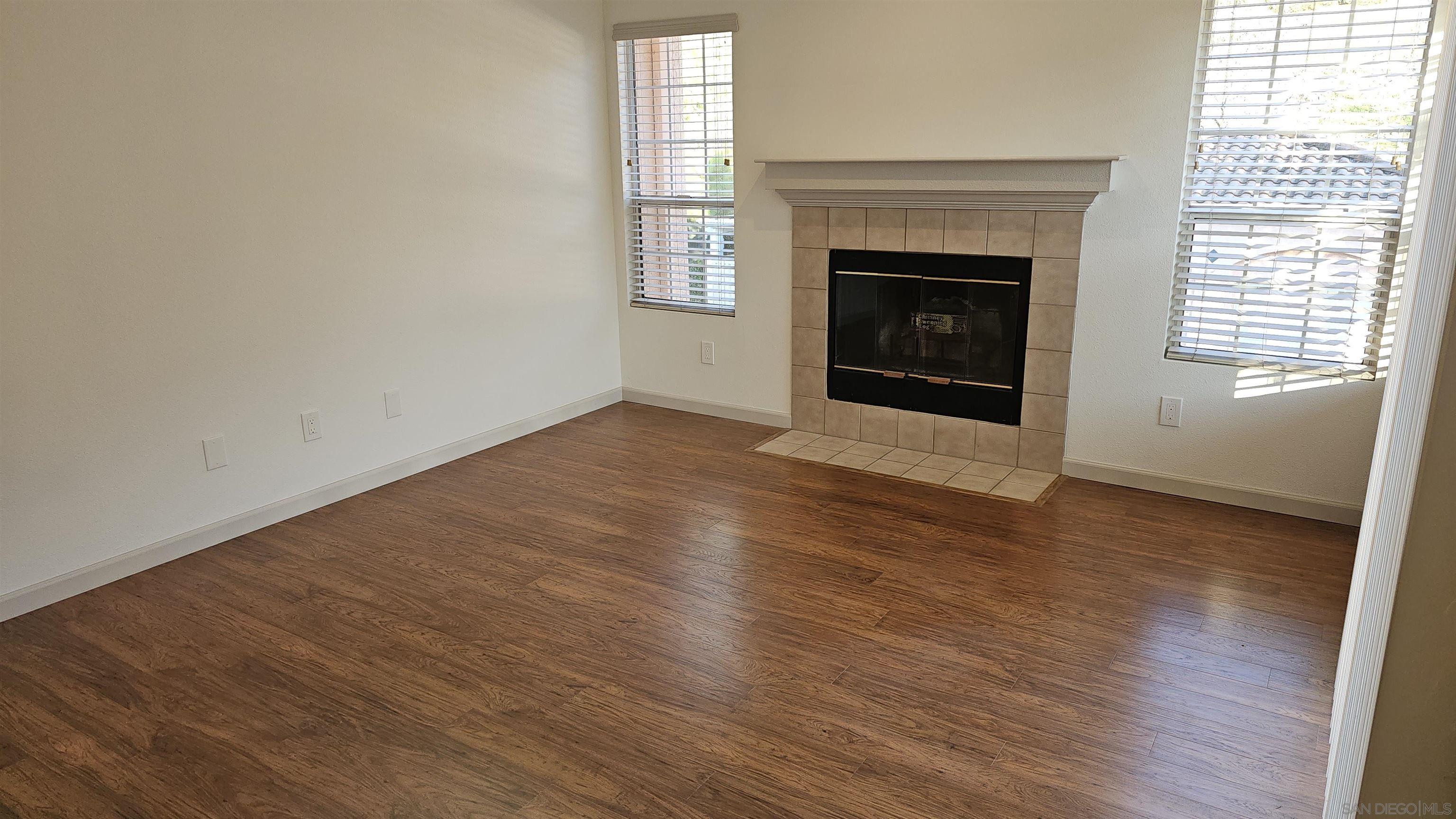 Detail Gallery Image 7 of 53 For 18523  Caminito Pasadero  355, San Diego,  CA 92128 - 2 Beds | 2 Baths