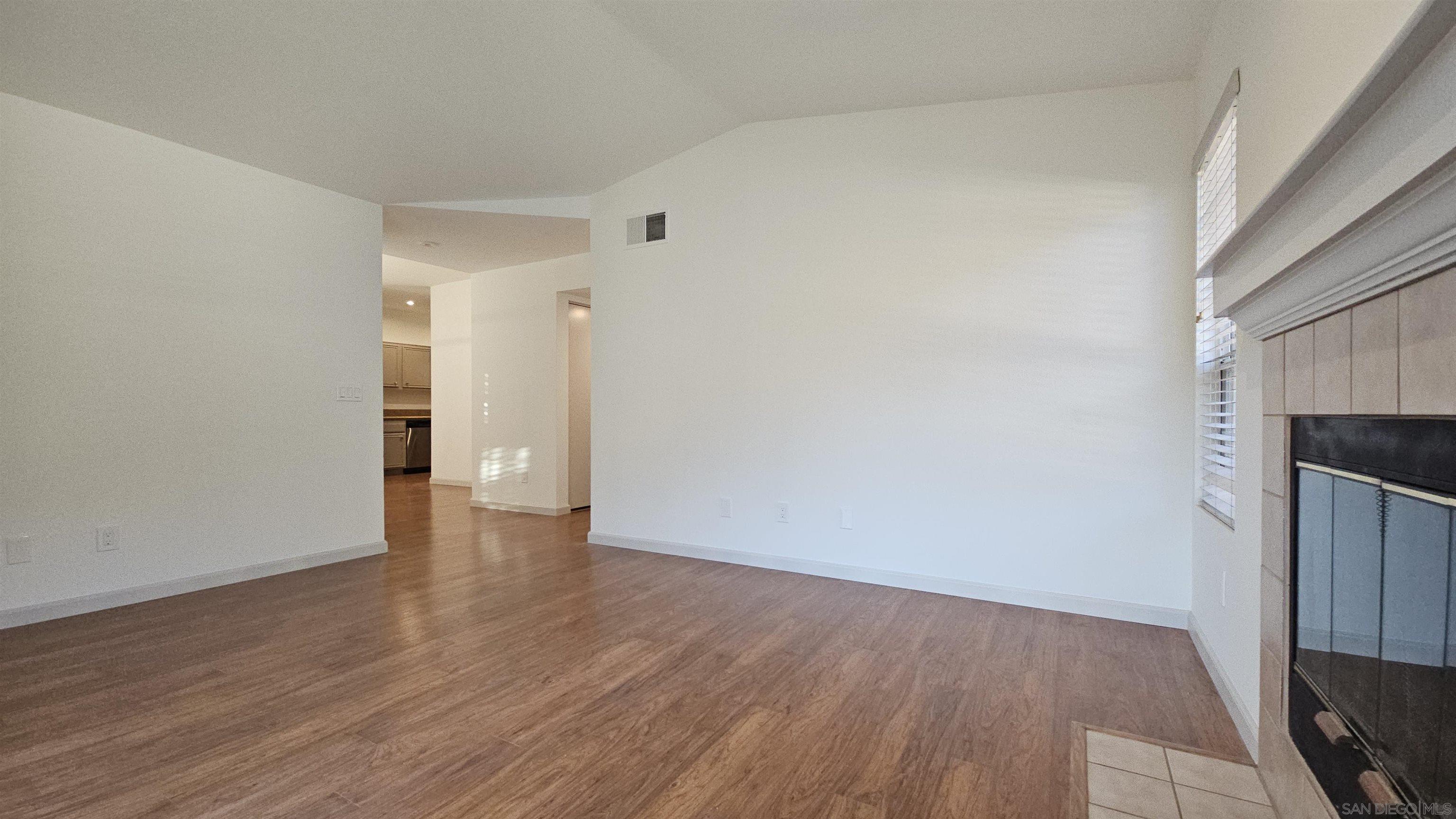 Detail Gallery Image 8 of 53 For 18523  Caminito Pasadero  355, San Diego,  CA 92128 - 2 Beds | 2 Baths