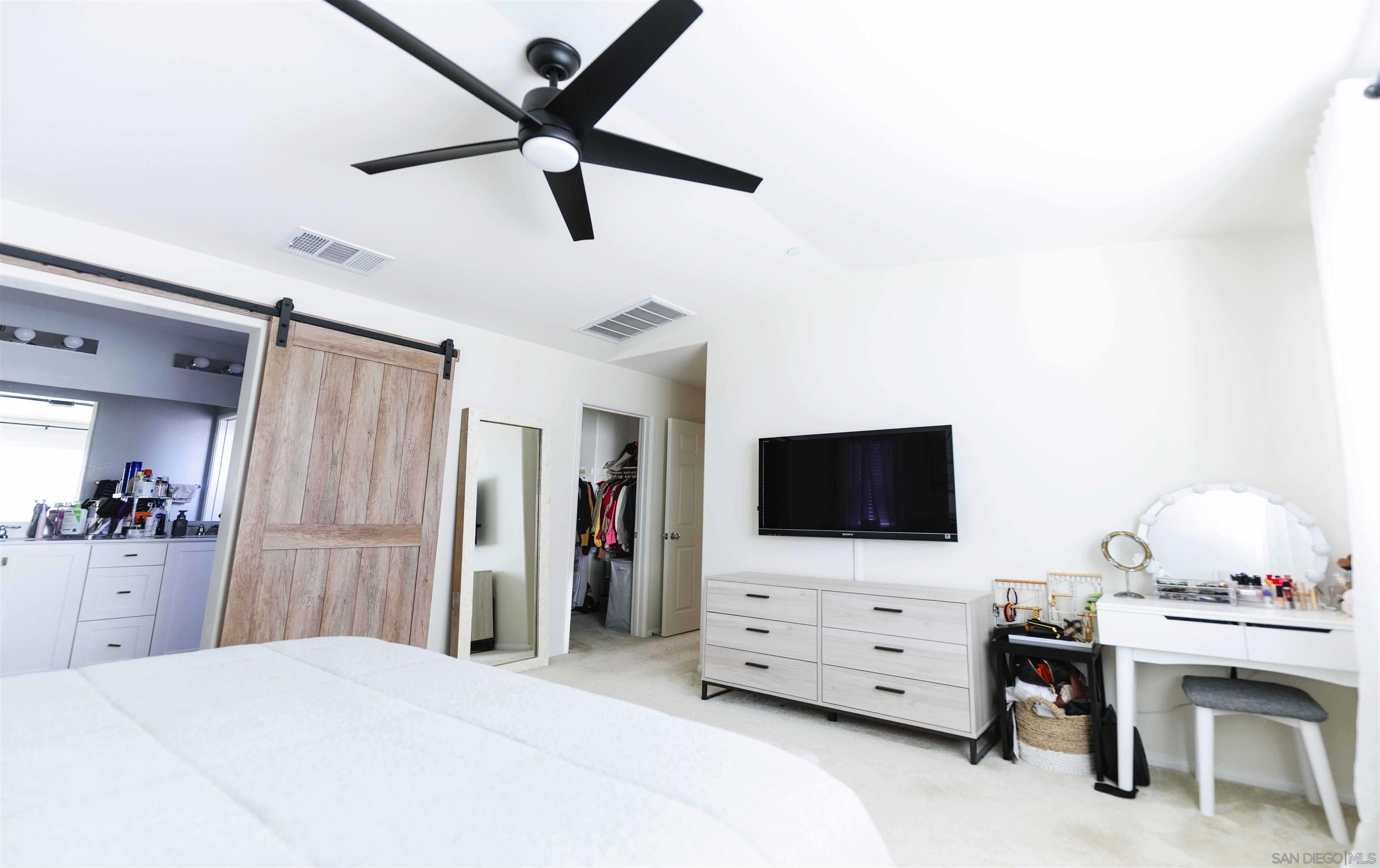 Detail Gallery Image 11 of 73 For 29137  Red Alder, Lake Elsinore,  CA 92530 - 3 Beds | 2/1 Baths