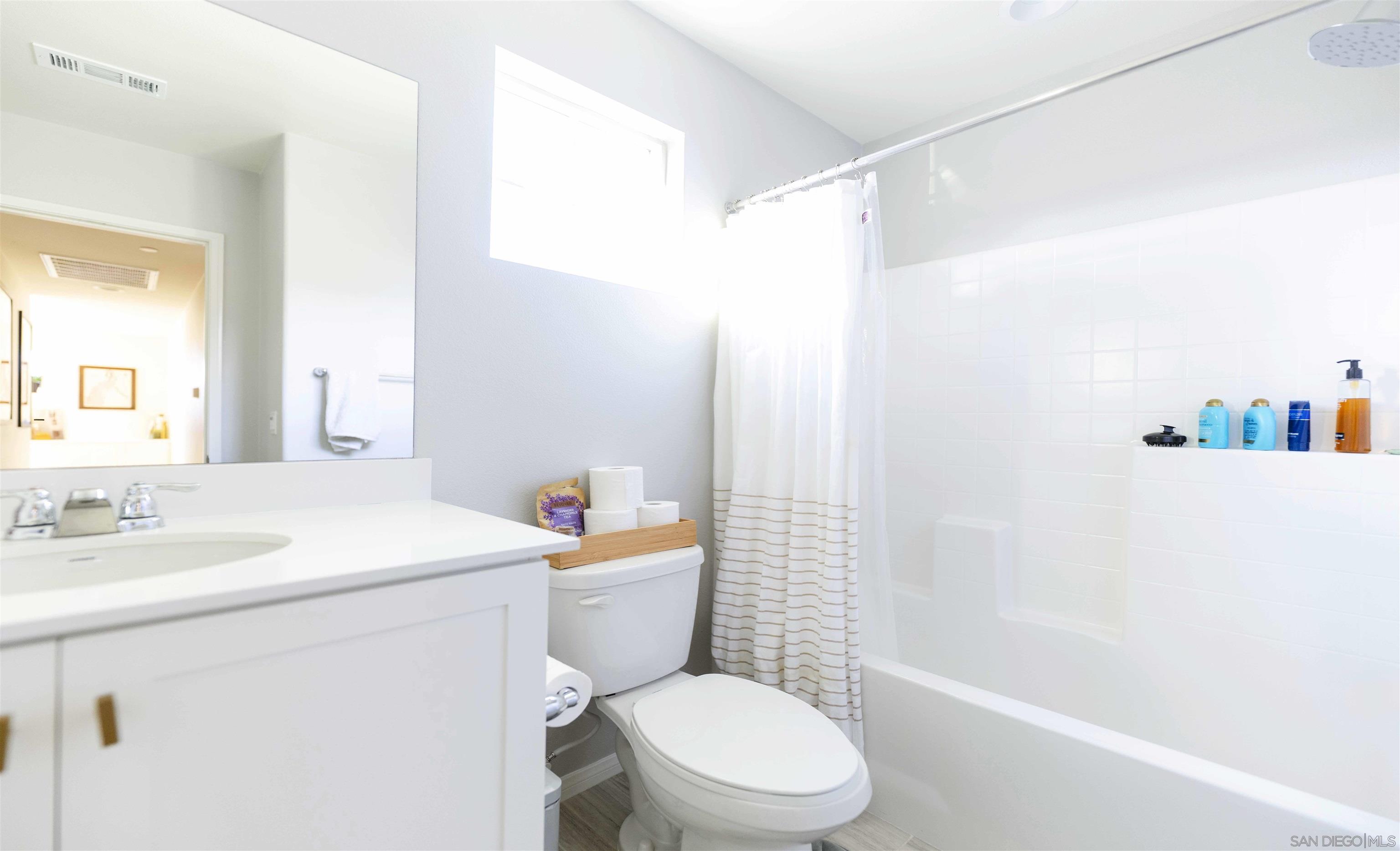 Detail Gallery Image 3 of 73 For 29137  Red Alder, Lake Elsinore,  CA 92530 - 3 Beds | 2/1 Baths