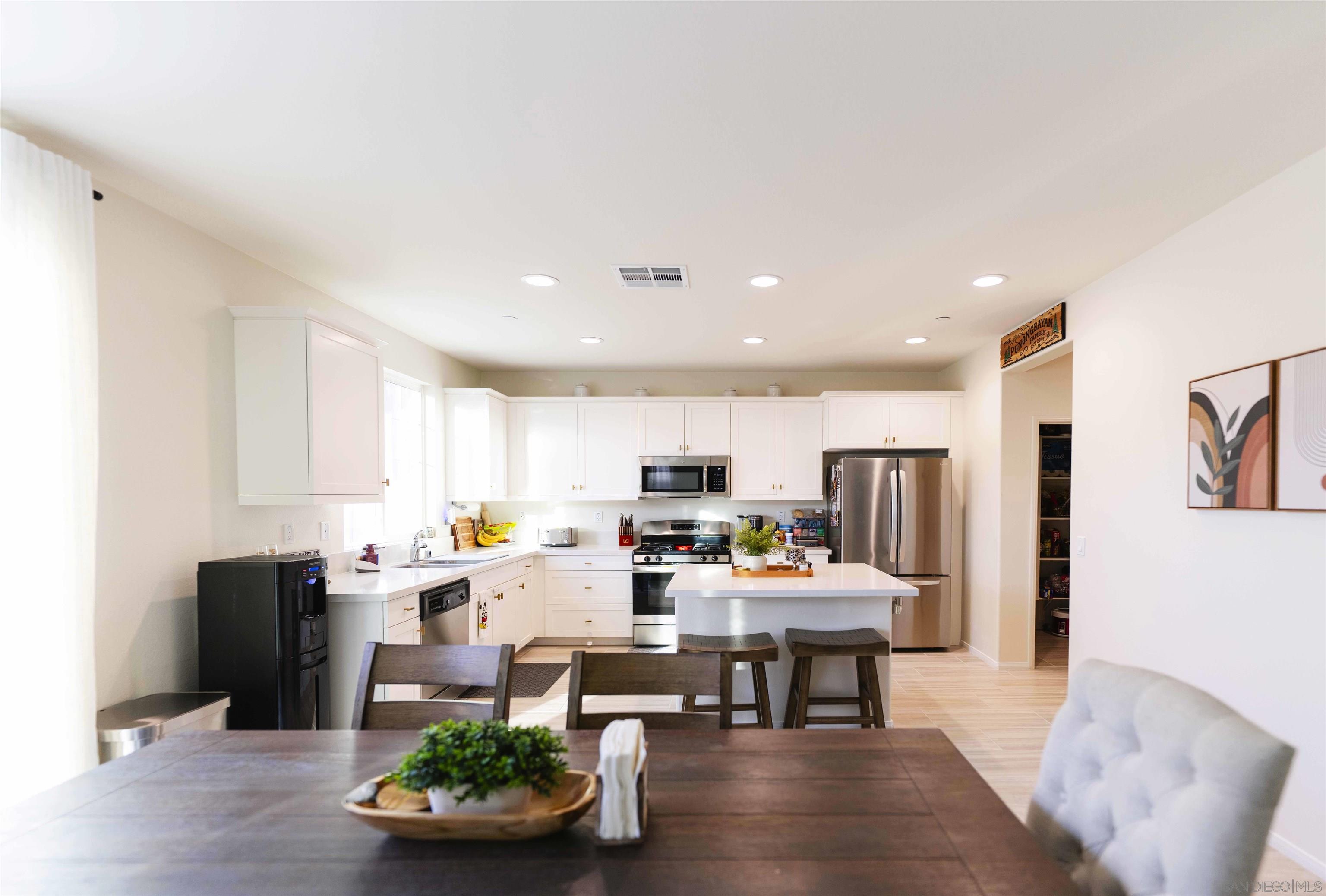 Detail Gallery Image 37 of 73 For 29137  Red Alder, Lake Elsinore,  CA 92530 - 3 Beds | 2/1 Baths