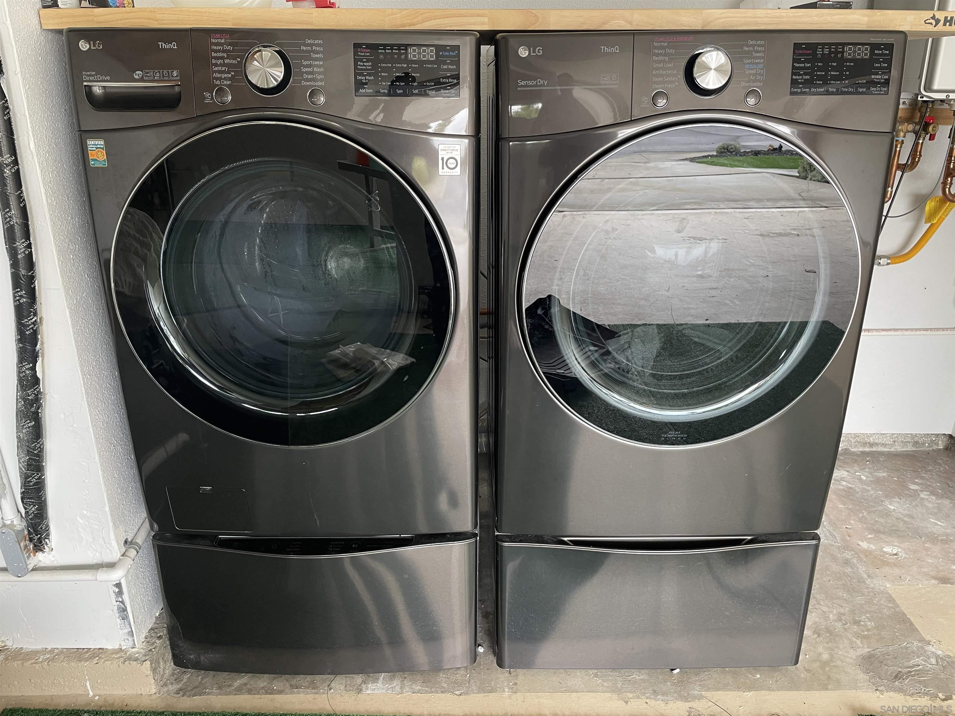 Detail Gallery Image 16 of 21 For 5284  Rosewood Dr., Oceanside,  CA 92056 - 3 Beds | 2/1 Baths