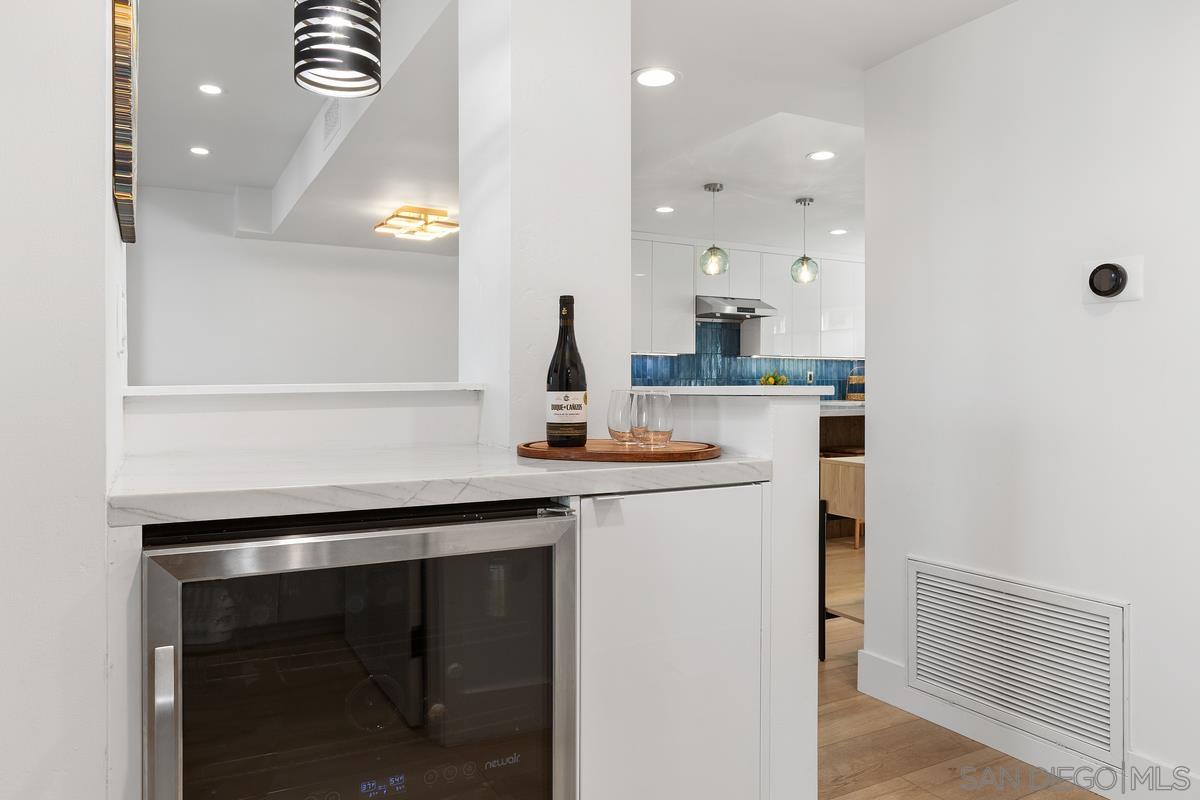 Detail Gallery Image 13 of 40 For 401 N Coast Hwy  #303,  Oceanside,  CA 92054 - 3 Beds | 3 Baths