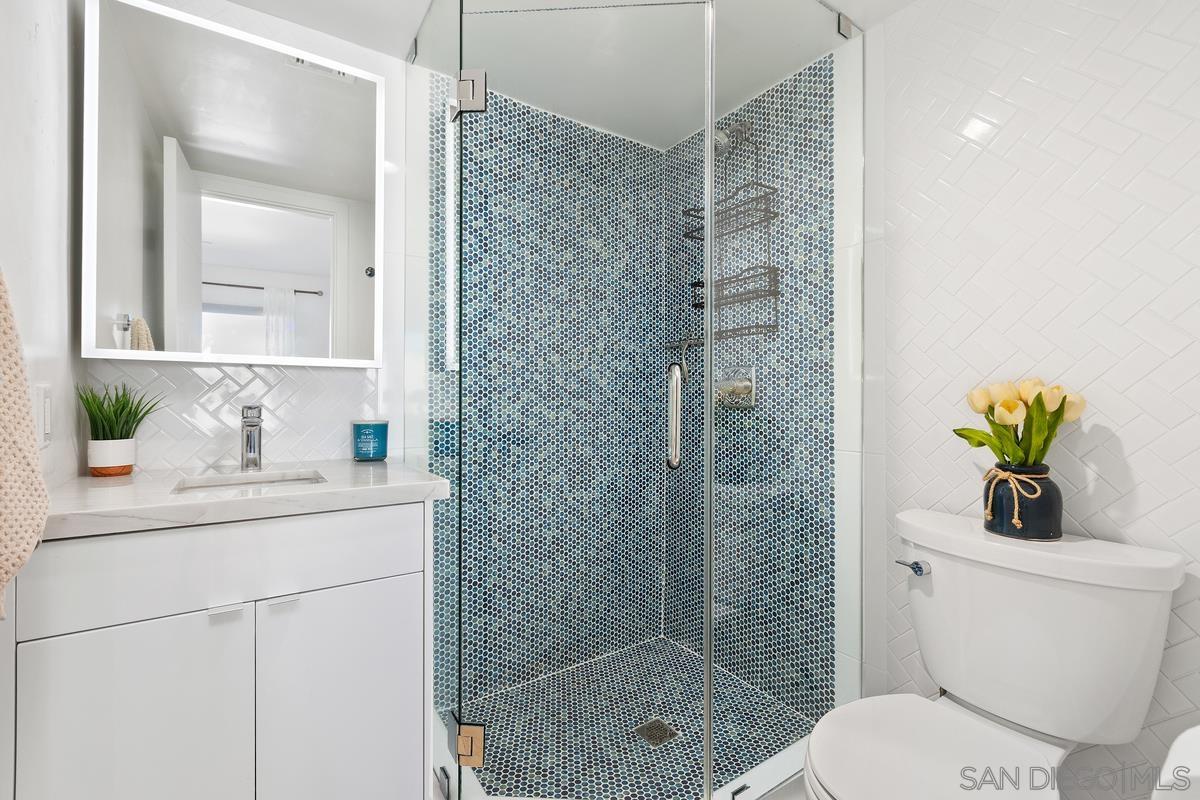 Detail Gallery Image 26 of 40 For 401 N Coast Hwy  #303,  Oceanside,  CA 92054 - 3 Beds | 3 Baths