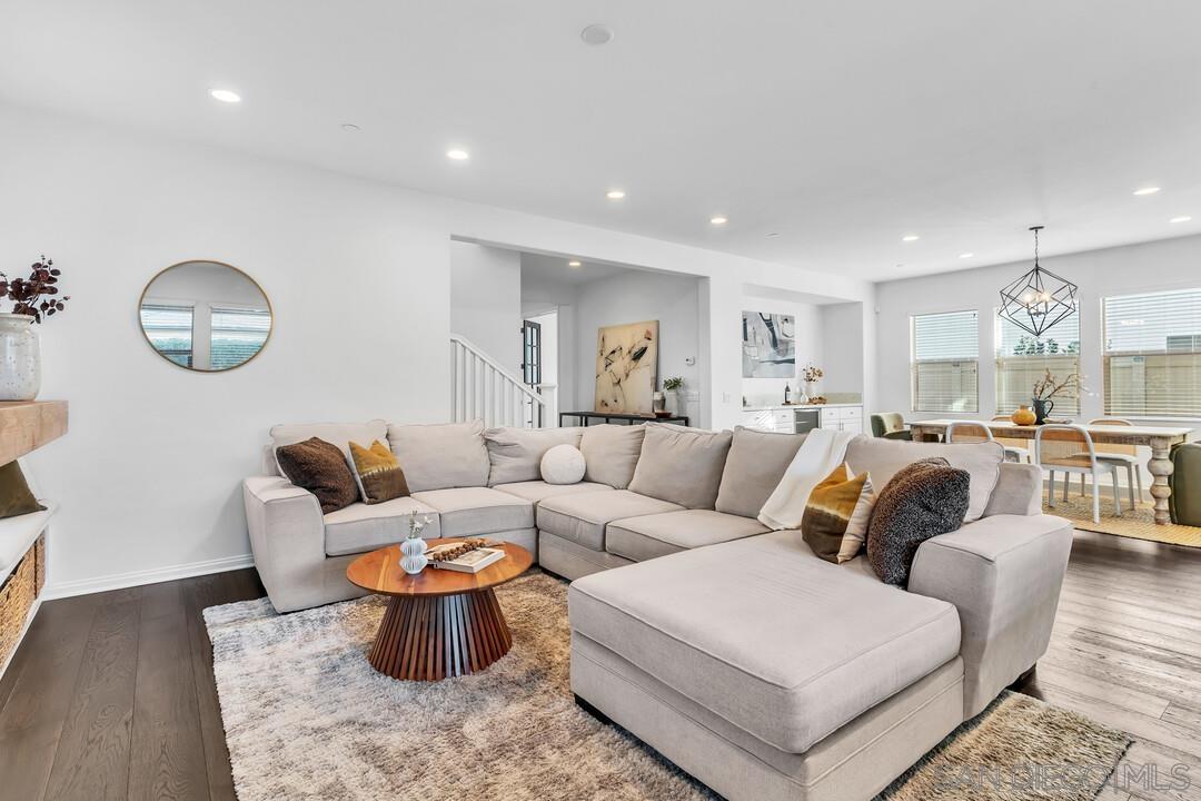 Detail Gallery Image 13 of 52 For 3035  Starry Night Dr, Escondido,  CA 92029 - 5 Beds | 4/1 Baths