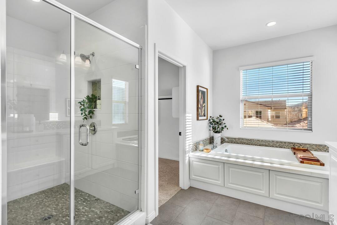 Detail Gallery Image 24 of 52 For 3035  Starry Night Dr, Escondido,  CA 92029 - 5 Beds | 4/1 Baths