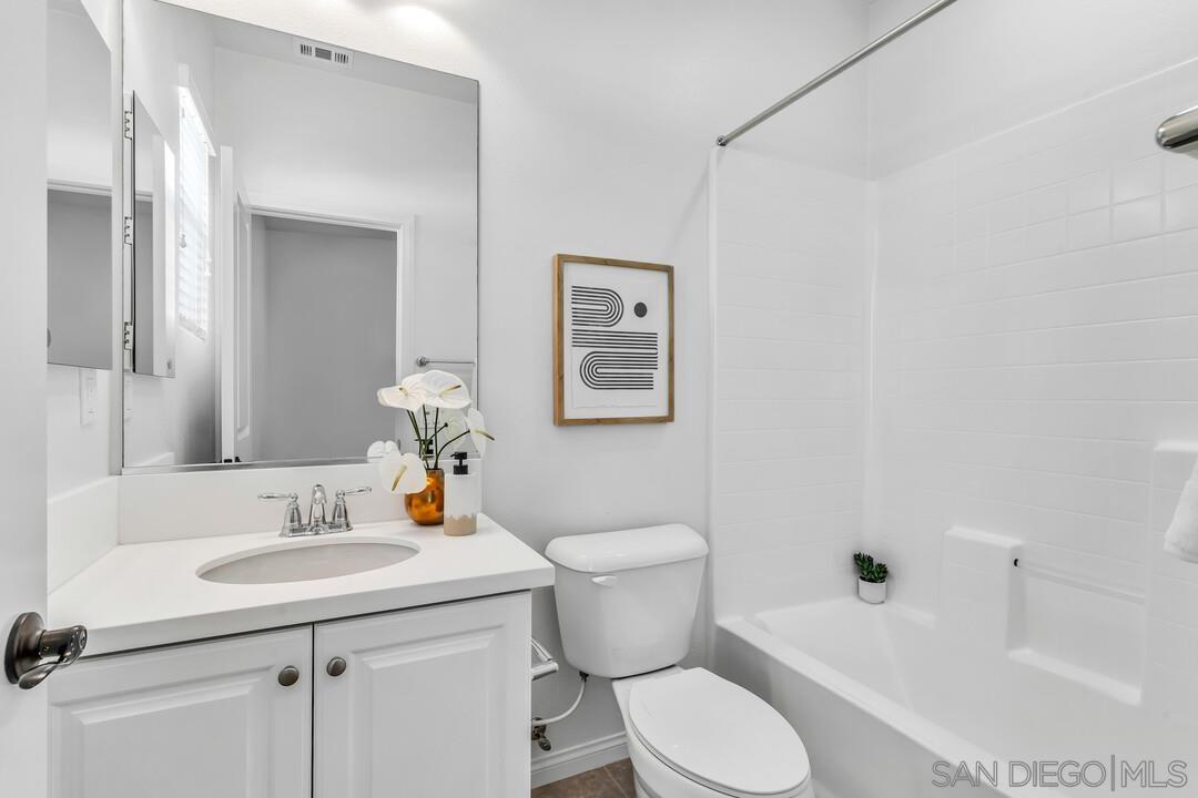 Detail Gallery Image 32 of 52 For 3035  Starry Night Dr, Escondido,  CA 92029 - 5 Beds | 4/1 Baths