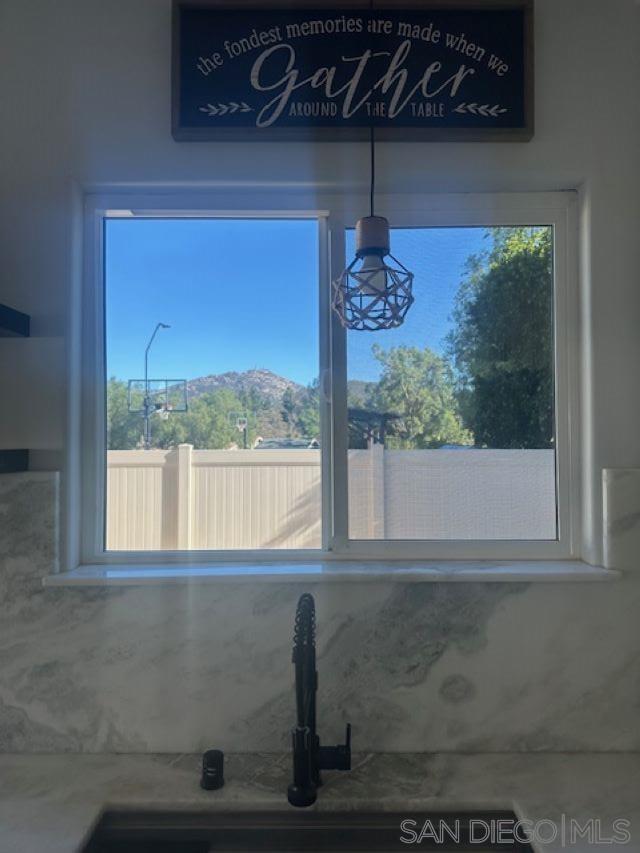 Detail Gallery Image 5 of 30 For 15851  Riparian Road, Poway,  CA 92064 - 1 Beds | 2 Baths