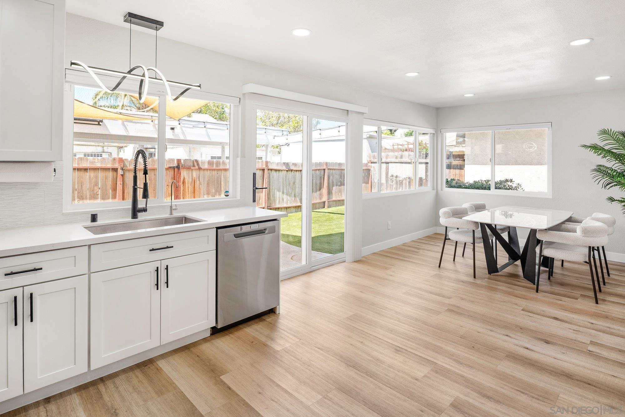 Detail Gallery Image 13 of 52 For 10690  Esmeraldas Drive, San Diego,  CA 92124 - 3 Beds | 1/1 Baths