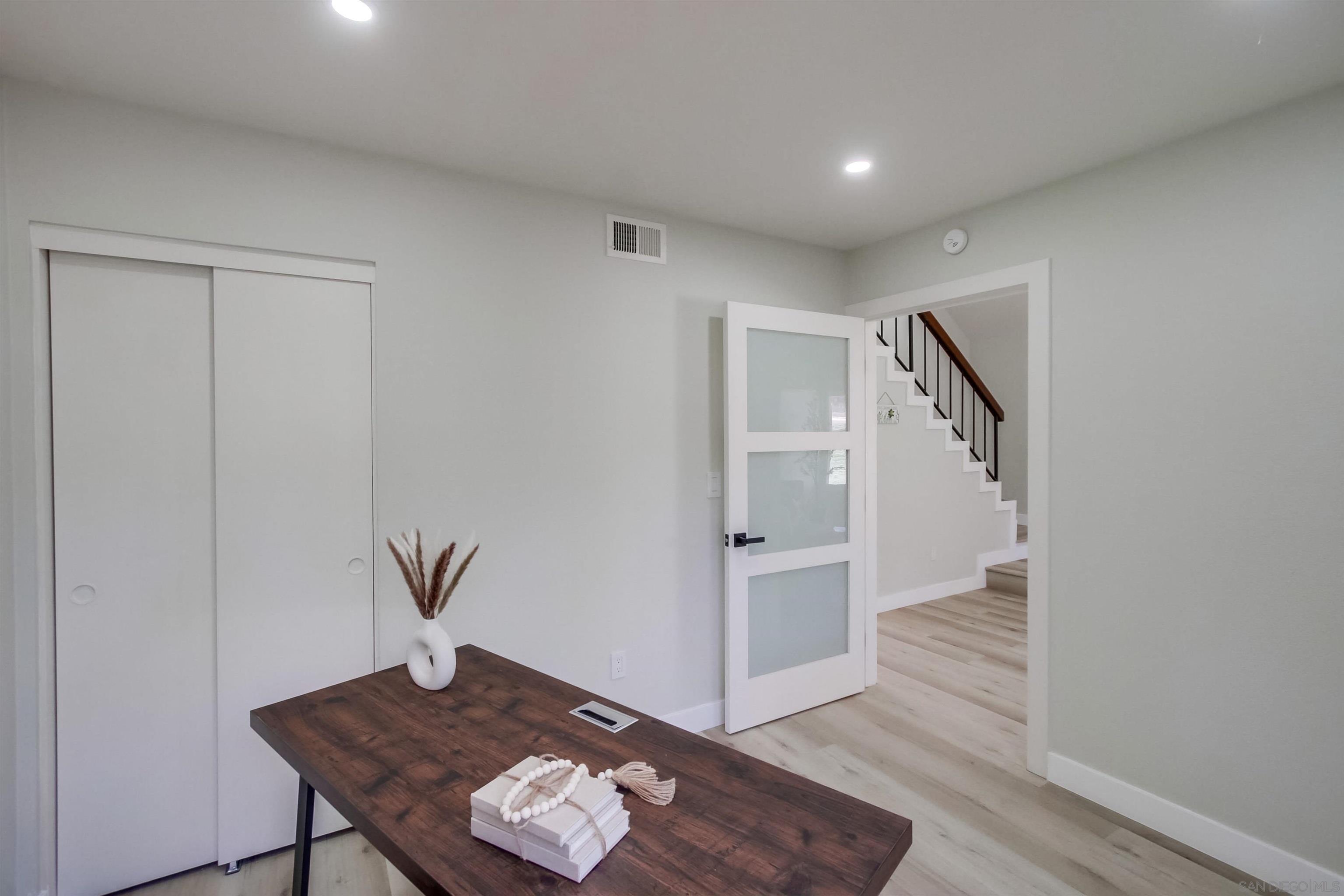 Detail Gallery Image 19 of 52 For 10690  Esmeraldas Drive, San Diego,  CA 92124 - 3 Beds | 1/1 Baths