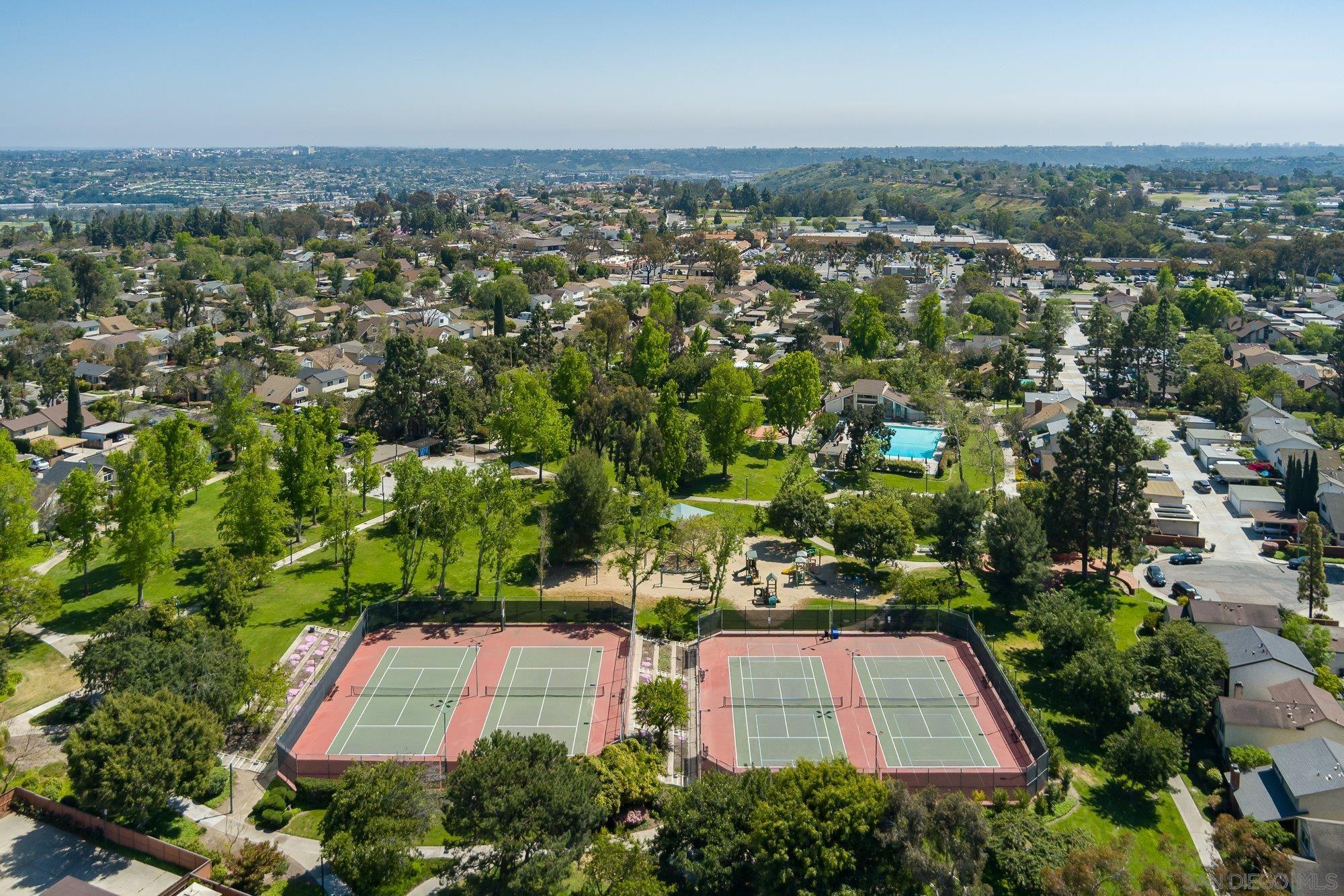 Detail Gallery Image 41 of 52 For 10690  Esmeraldas Drive, San Diego,  CA 92124 - 3 Beds | 1/1 Baths