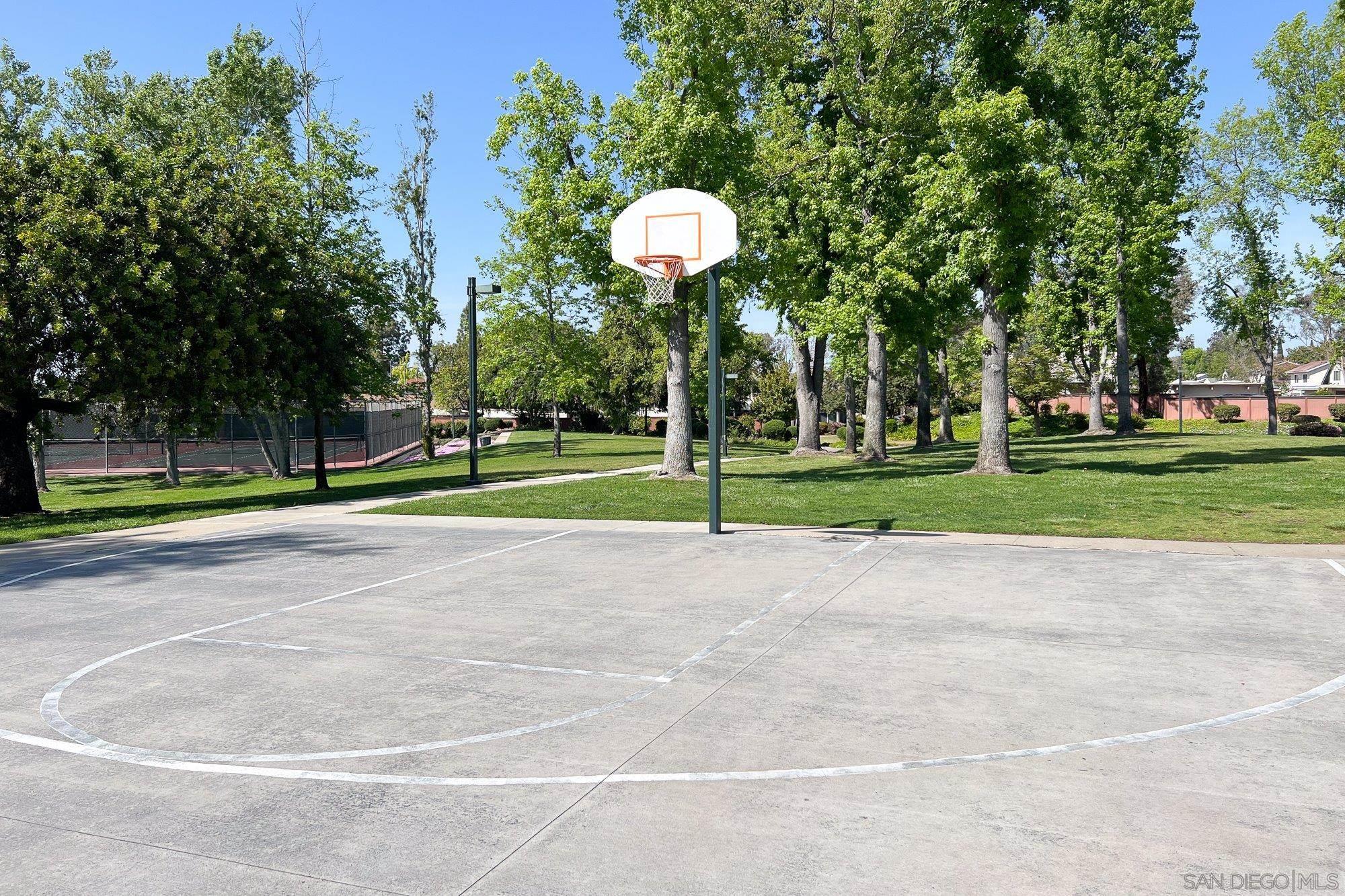 Detail Gallery Image 42 of 52 For 10690  Esmeraldas Drive, San Diego,  CA 92124 - 3 Beds | 1/1 Baths