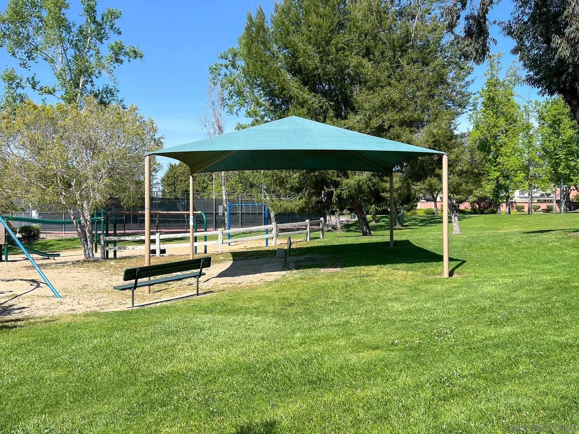 Detail Gallery Image 45 of 52 For 10690  Esmeraldas Drive, San Diego,  CA 92124 - 3 Beds | 1/1 Baths