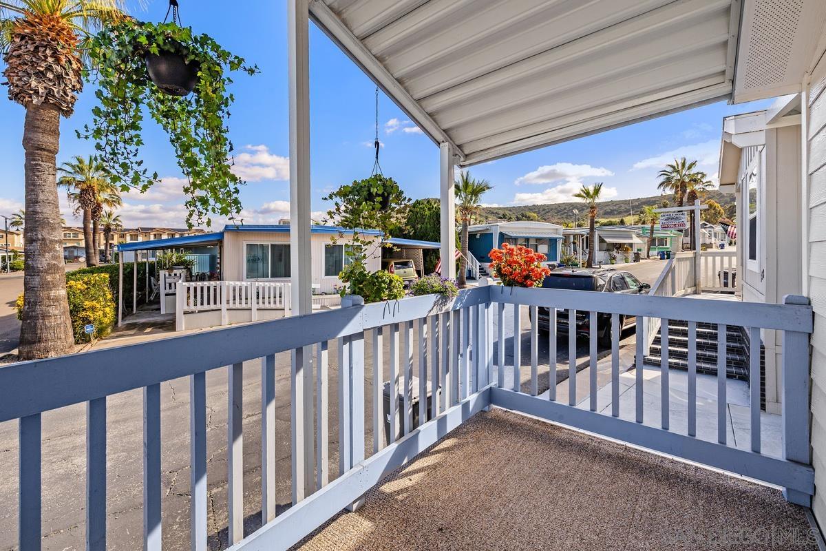 Detail Gallery Image 4 of 28 For 8545  Mission Gorge Rd  Spc 336a,  Santee,  CA 92071 - 1 Beds | 1/1 Baths